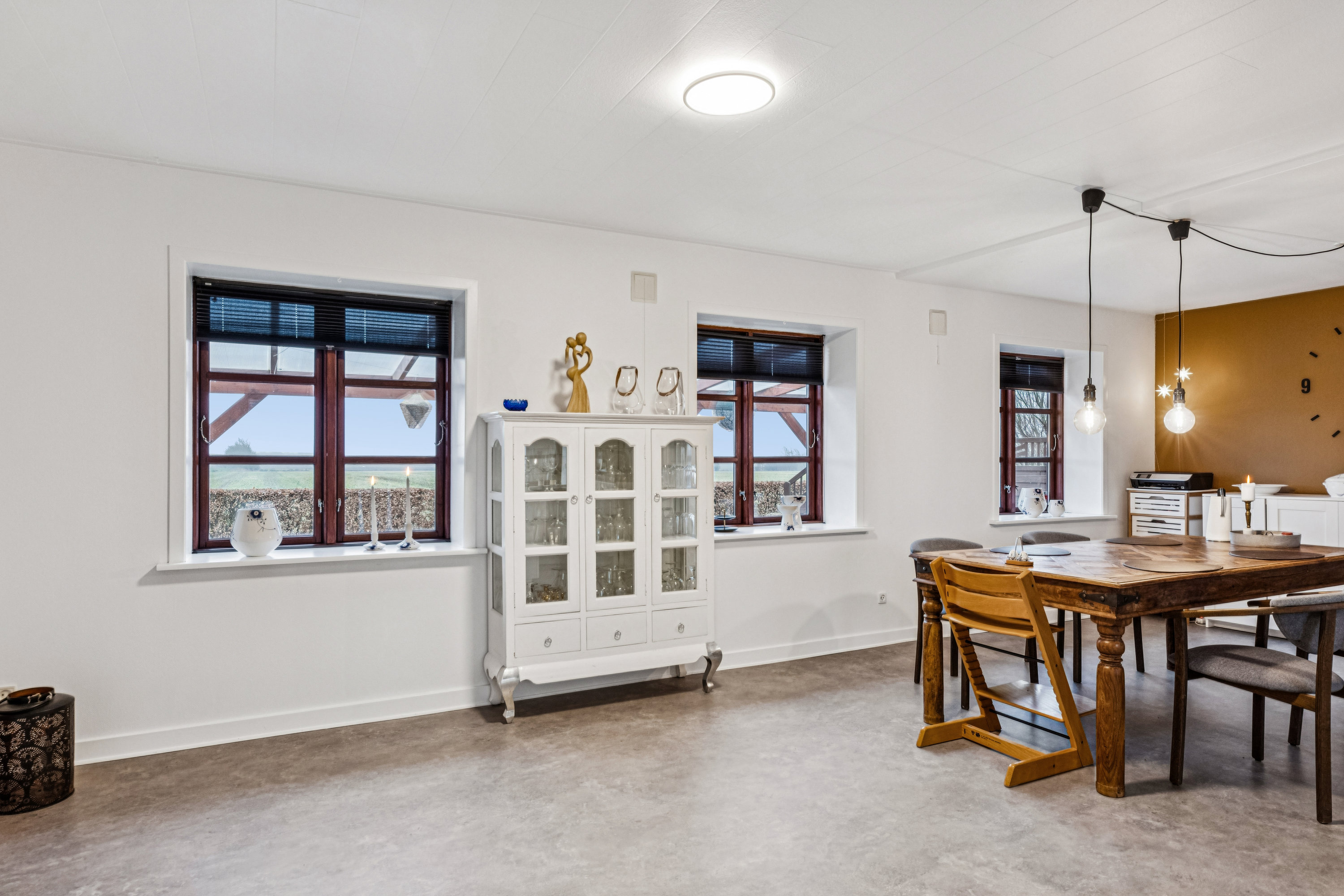 Fremhævet stue billede i fuldskærmstilstand. Billede af Roagervej 406, Ø Åbølling, 6760 Ribe