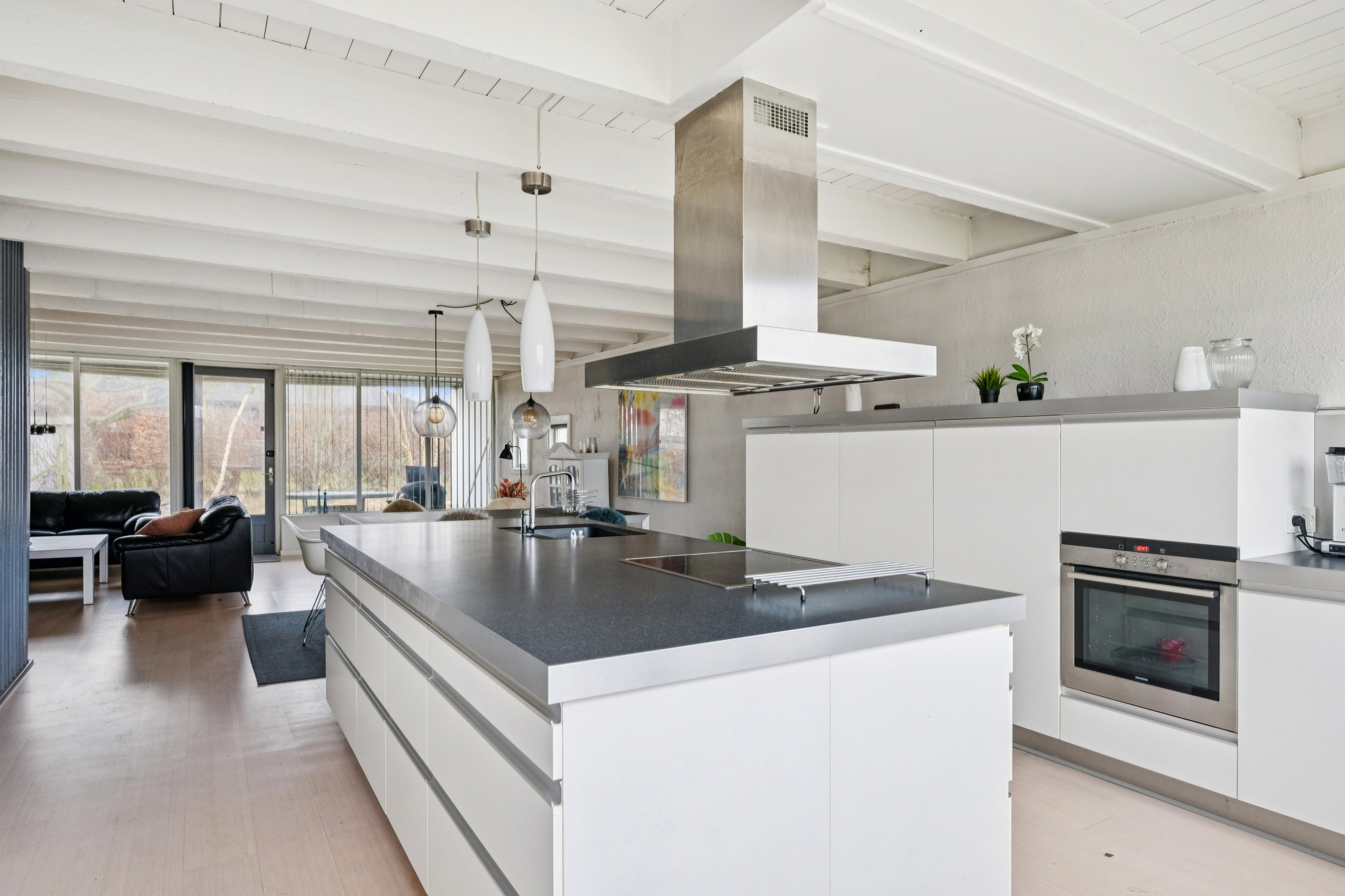 Fremhævet køkken billede i fuldskærmstilstand. Billede af Solovej 17, Ahl, 8400 Ebeltoft