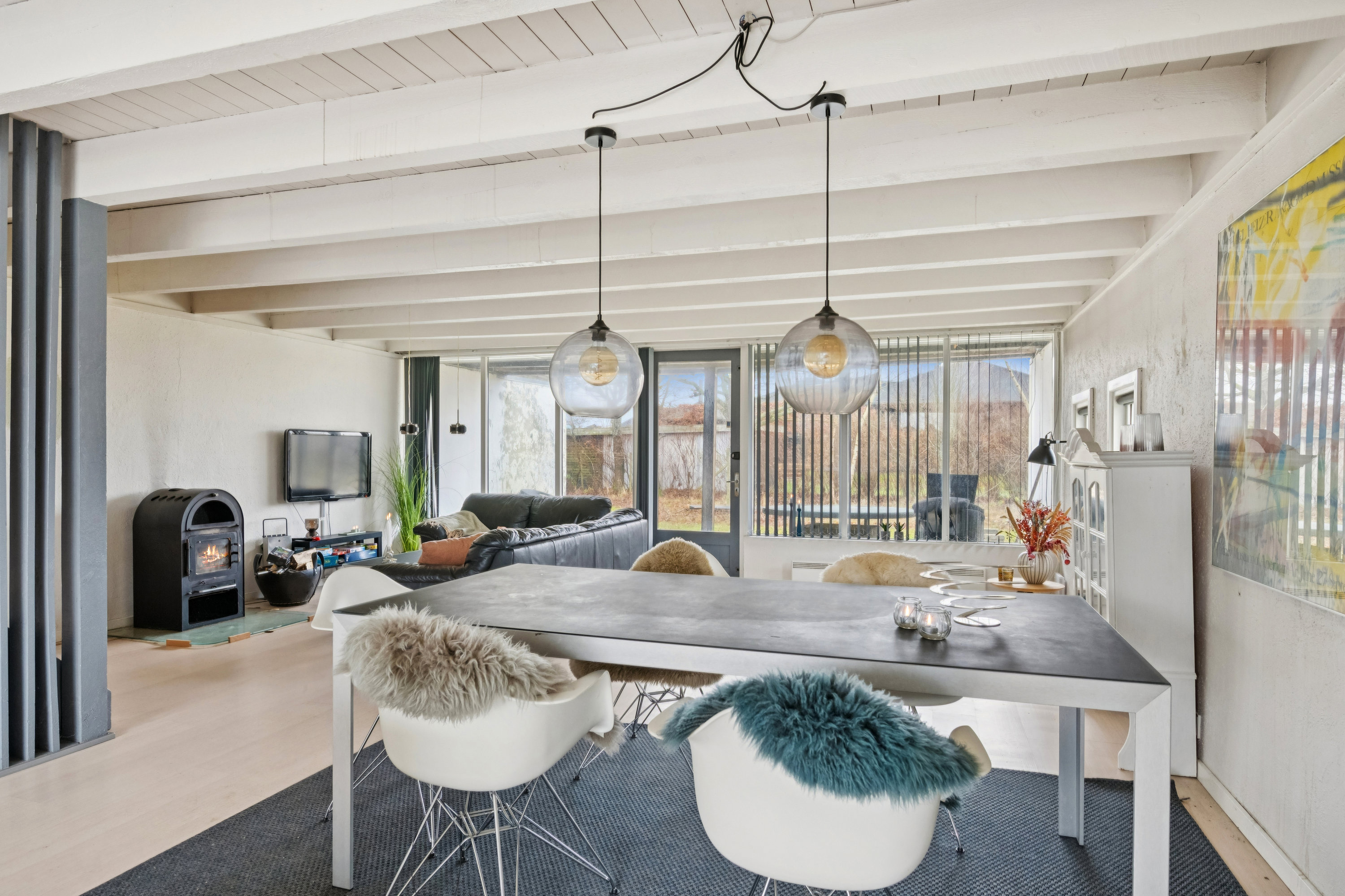 Fremhævet stue billede i fuldskærmstilstand. Billede af Solovej 17, Ahl, 8400 Ebeltoft