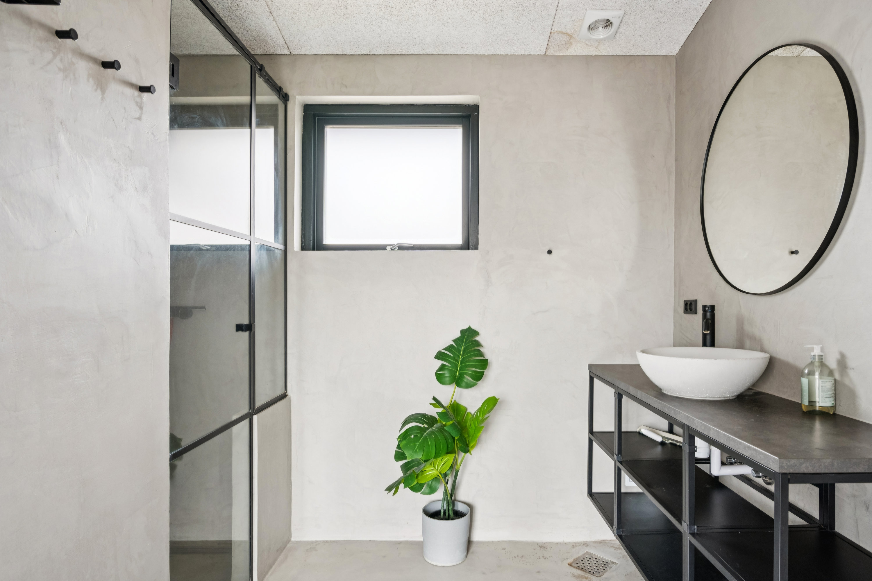 Fremhævet badeværelse billede i fuldskærmstilstand. Billede af Skødshovedgård 39, Skødshoved Strand, 8420 Knebel