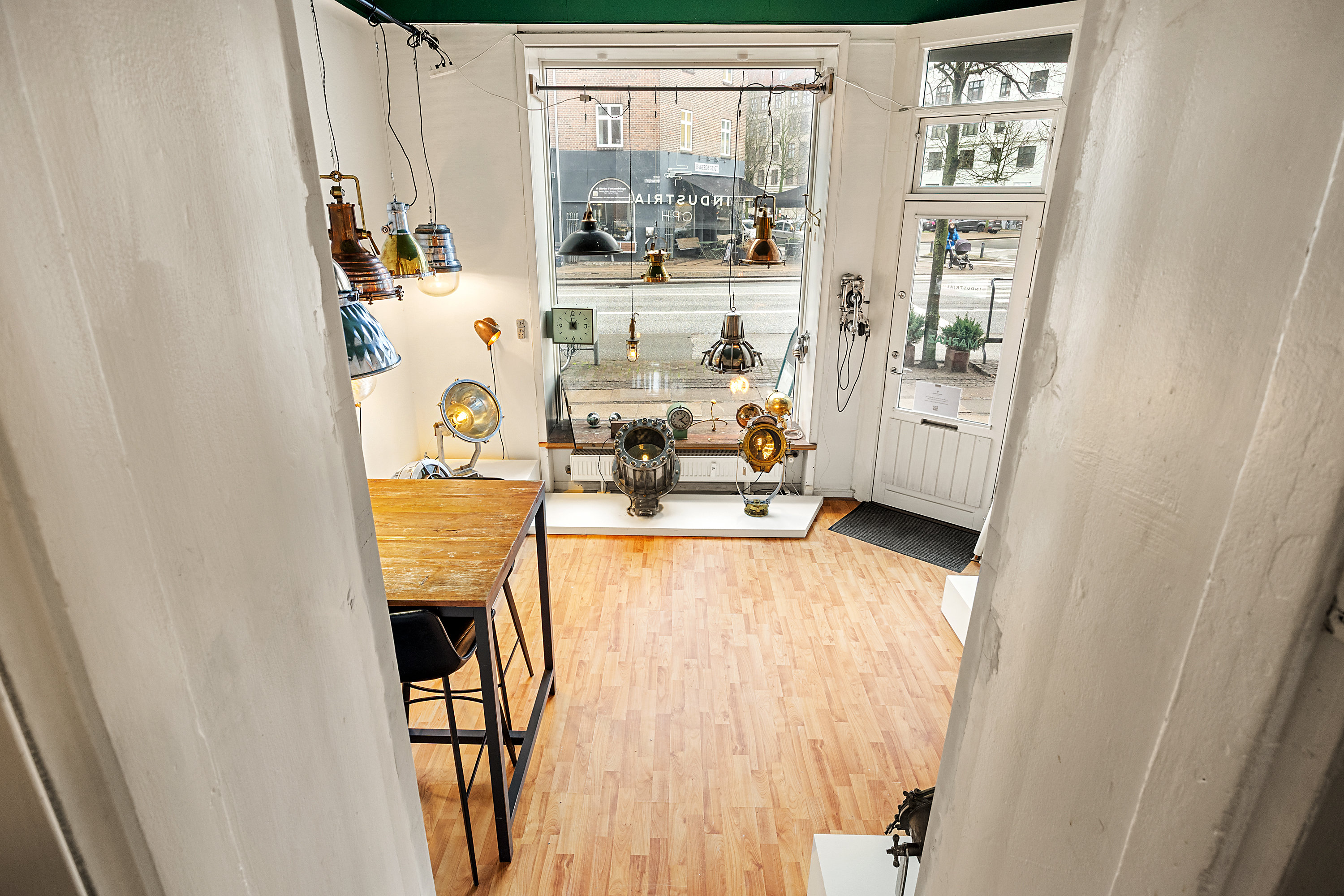 Fremhævet butikslokale billede i fuldskærmstilstand. Billede af Enghavevej 72, st.. 1., 1674 København V