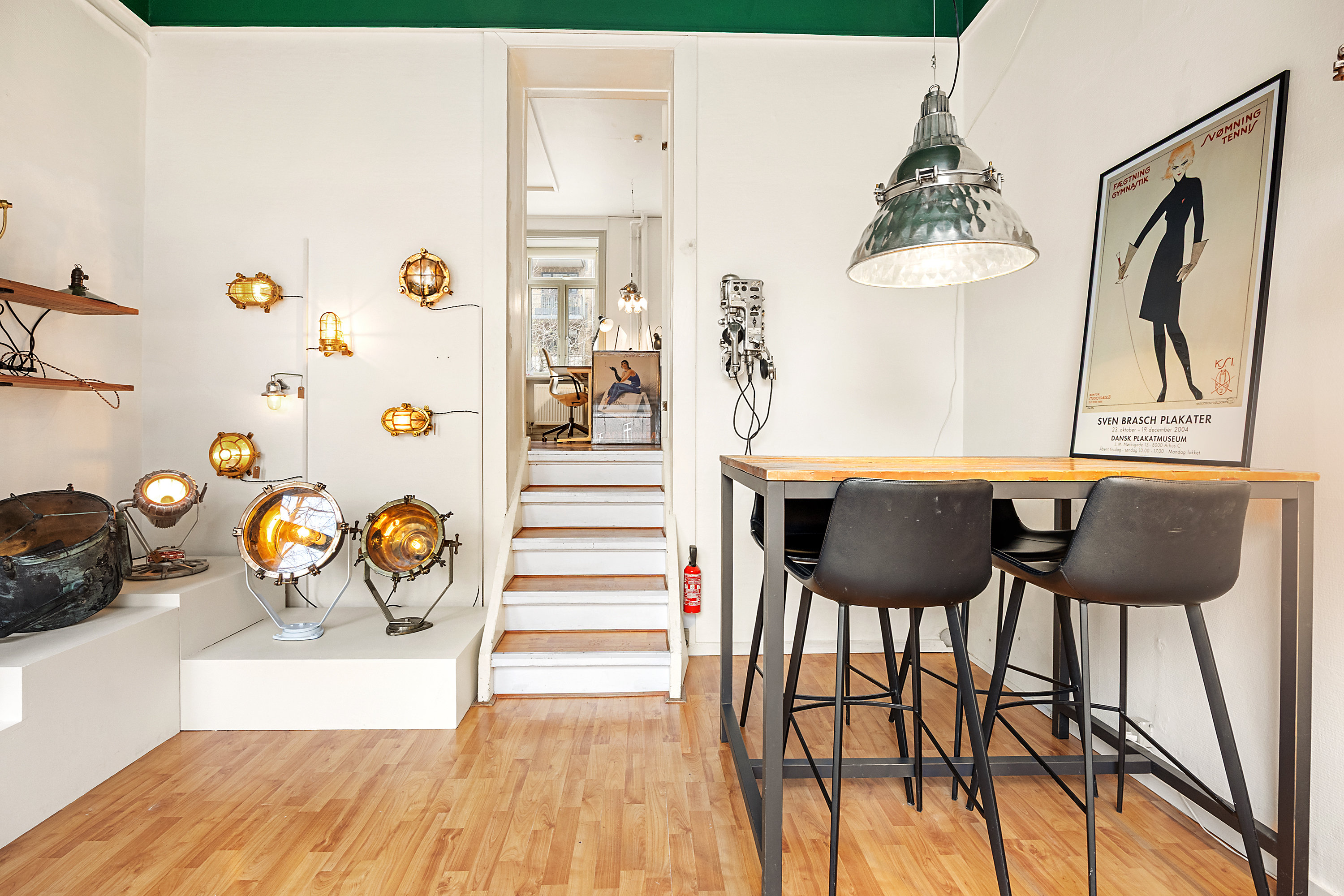 Fremhævet butikslokale billede i fuldskærmstilstand. Billede af Enghavevej 72, st.. 1., 1674 København V