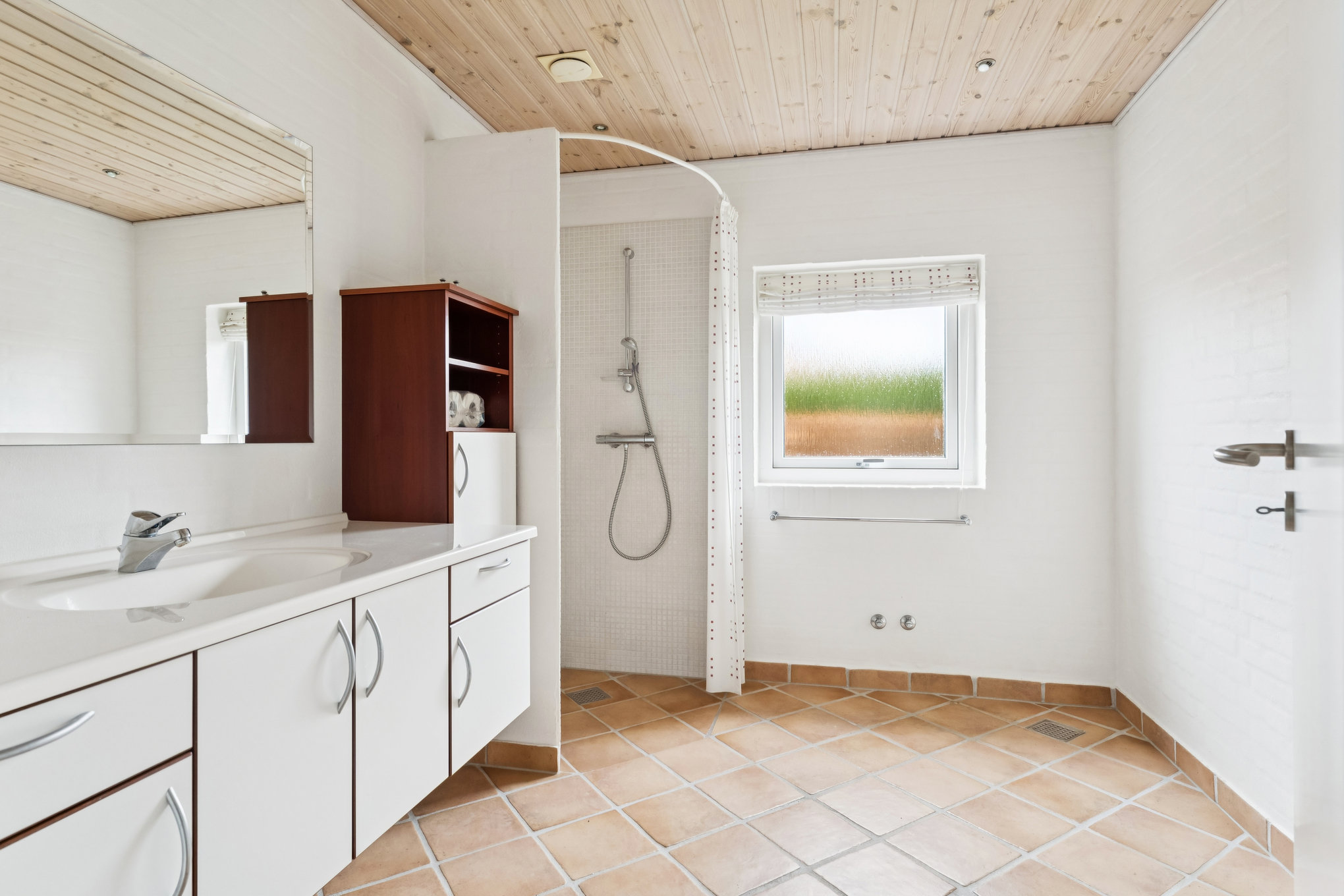 Fremhævet badeværelse billede i fuldskærmstilstand. Billede af Rødtjørnen 28, Assentoft, 8960 Randers SØ