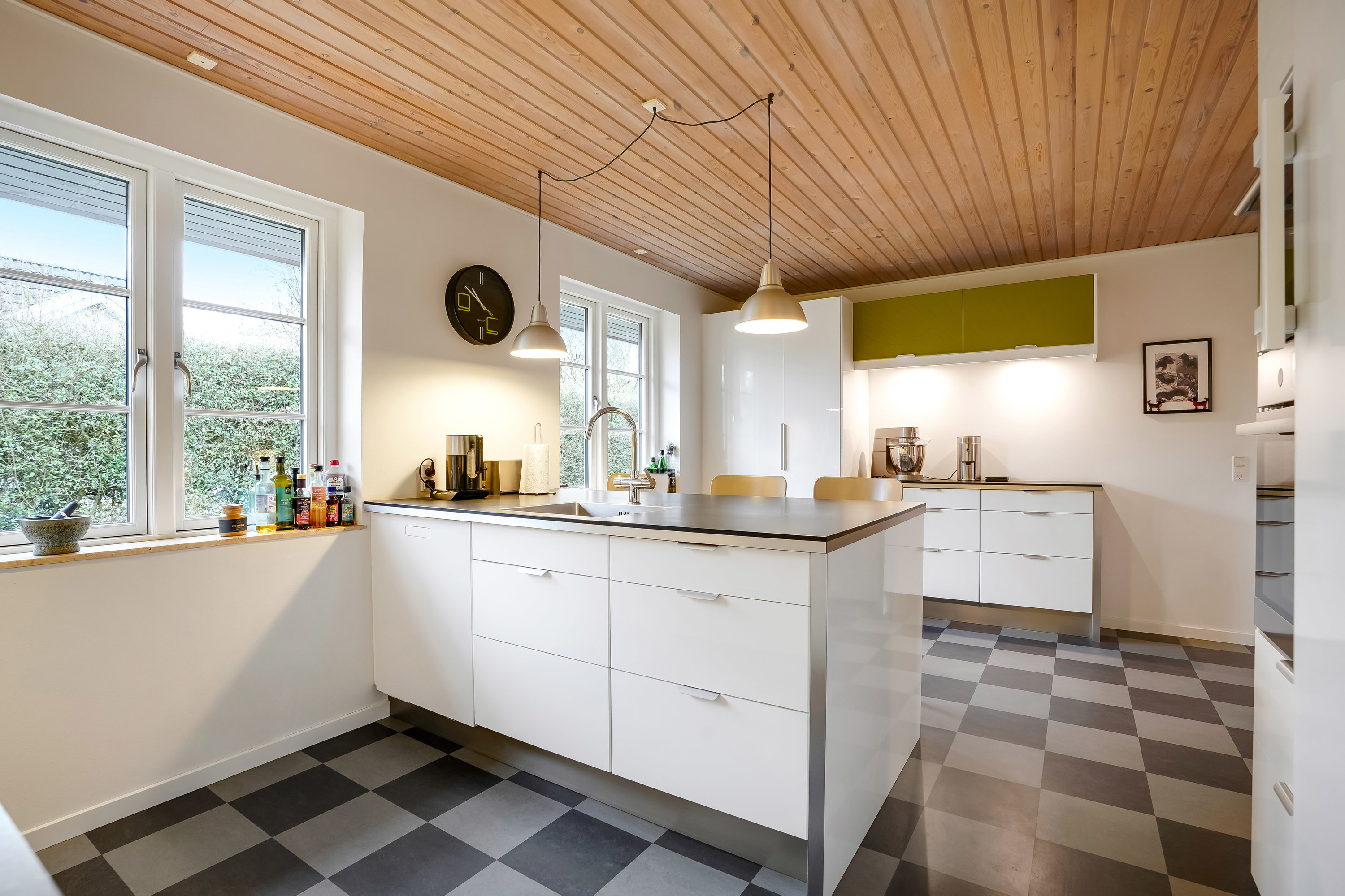 Fremhævet køkken billede i fuldskærmstilstand. Billede af Væbnerhatten 76, Tornbjerg, 5220 Odense SØ