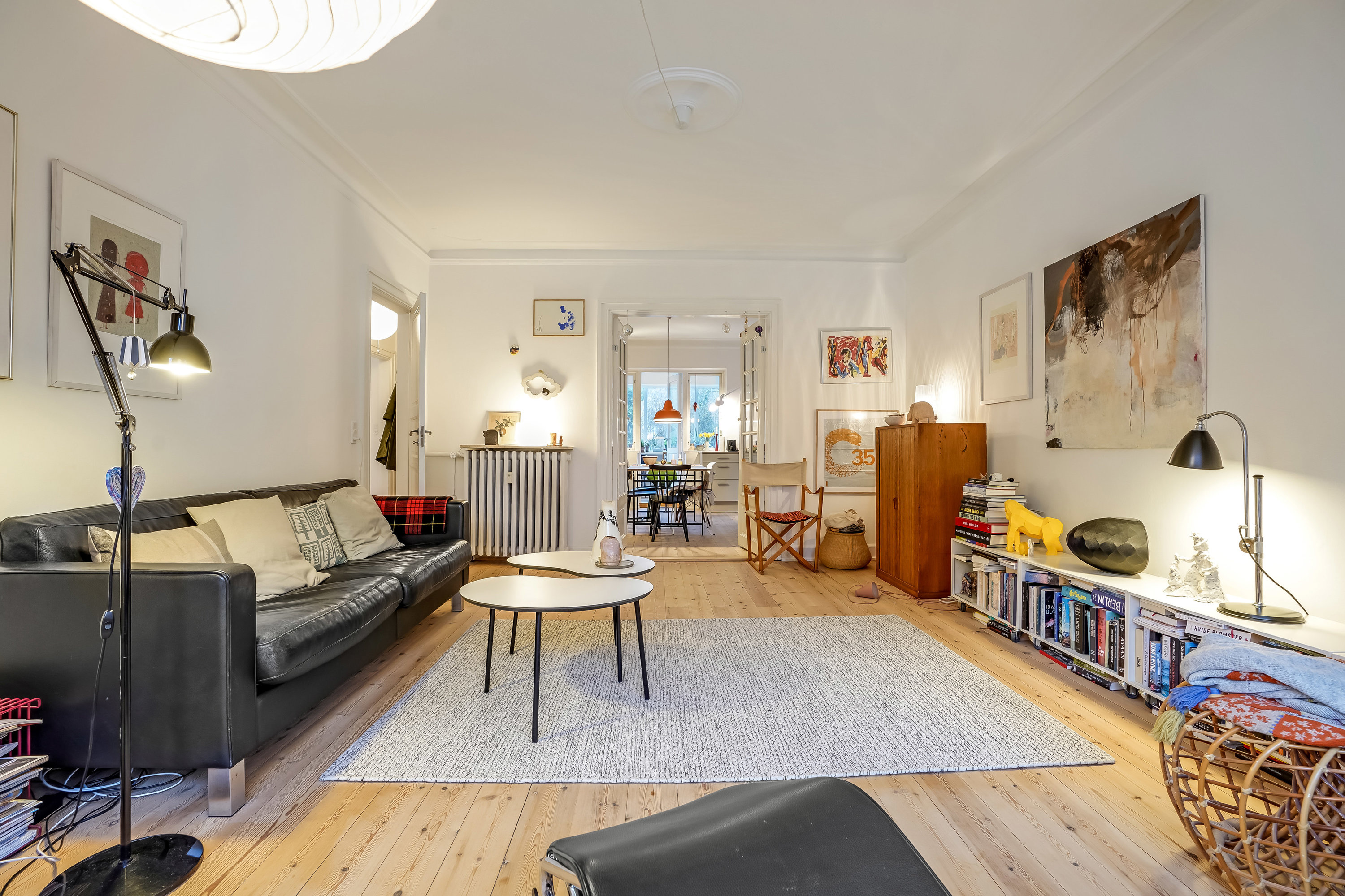 Miniaturebillede 1: stue. Billede af J.C. La Cours Vej 6, st.., 5000 Odense C