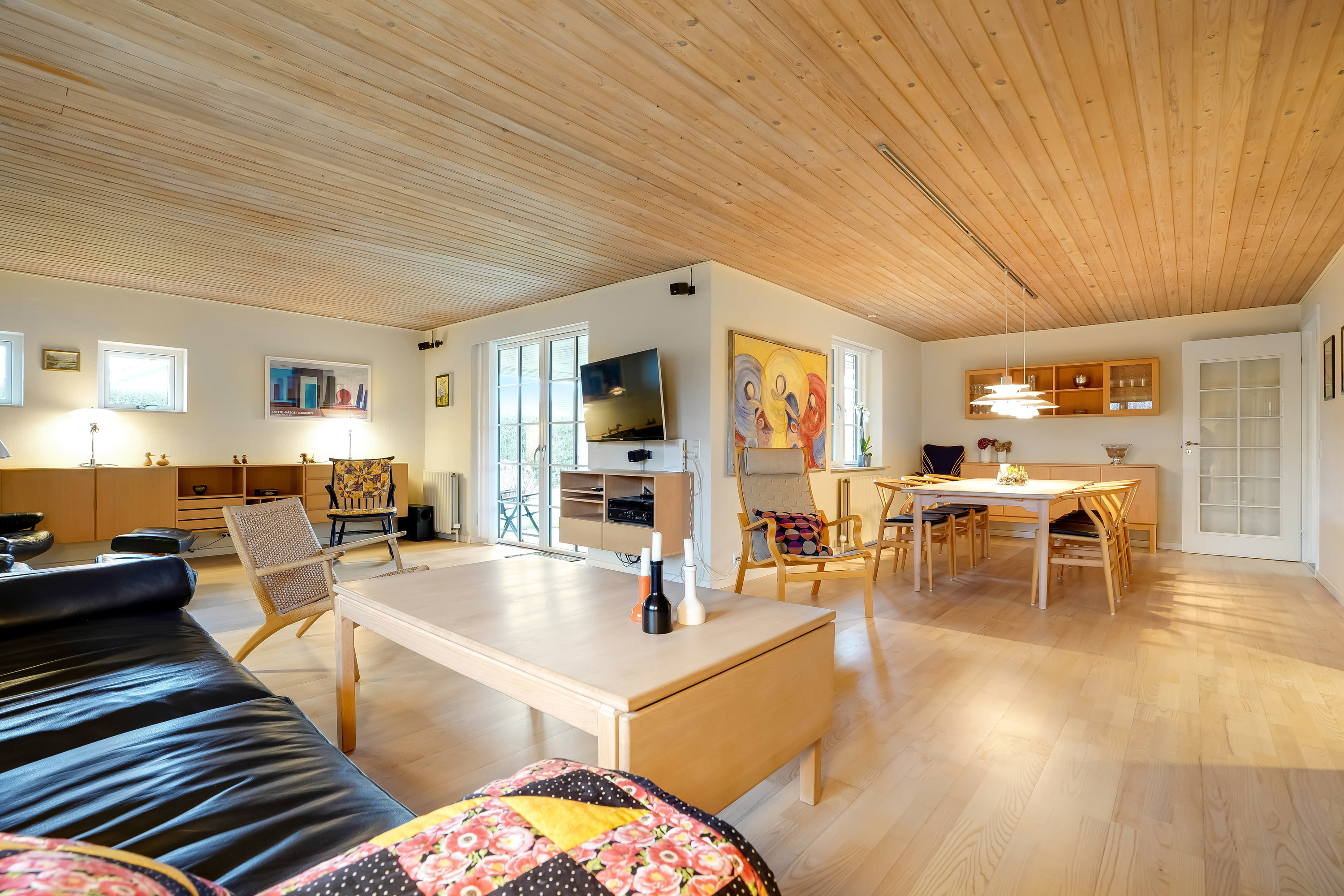 Miniaturebillede 2: stue. Billede af Væbnerhatten 76, Tornbjerg, 5220 Odense SØ