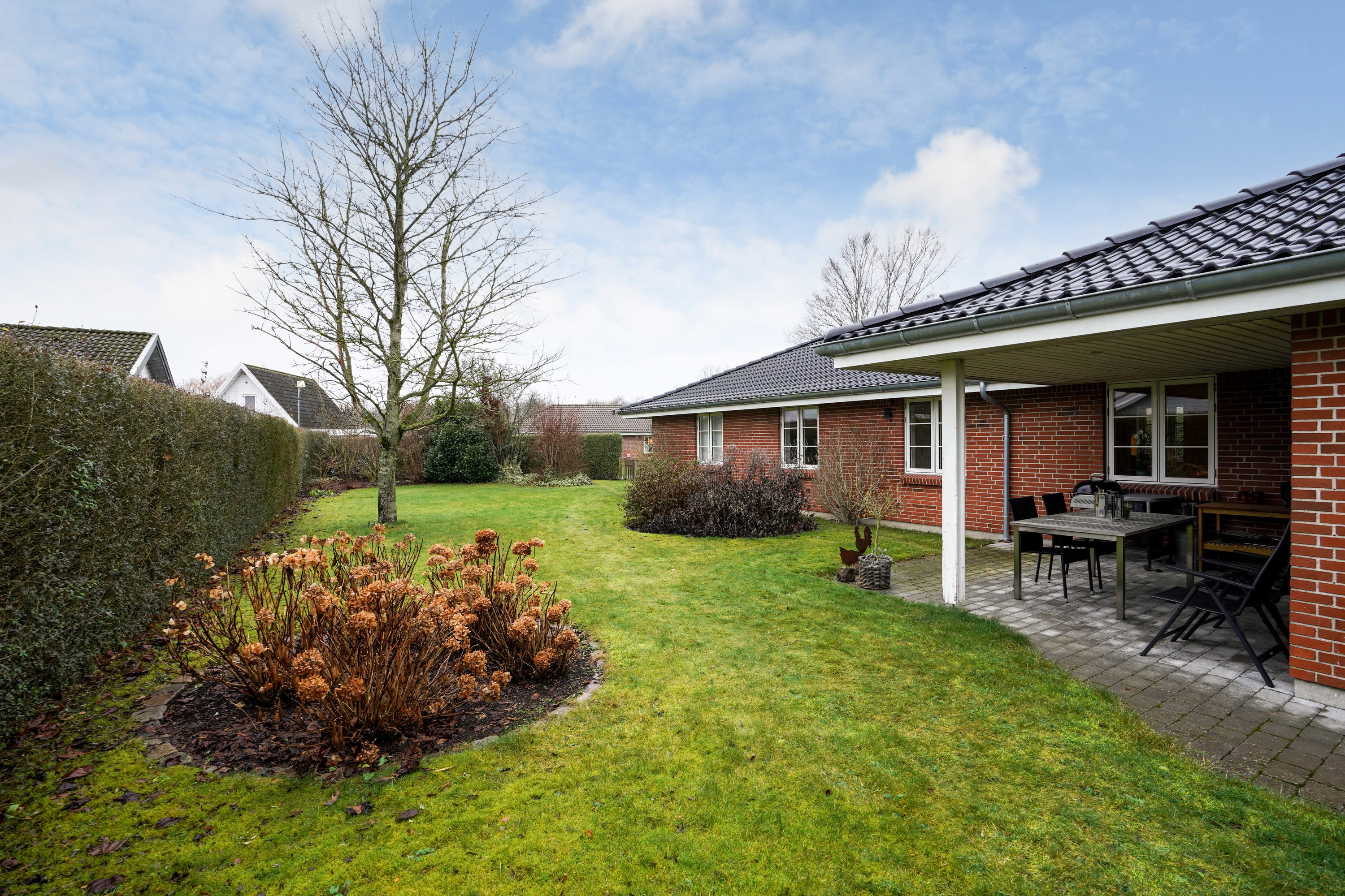 Fremhævet have billede i fuldskærmstilstand. Billede af Væbnerhatten 76, Tornbjerg, 5220 Odense SØ