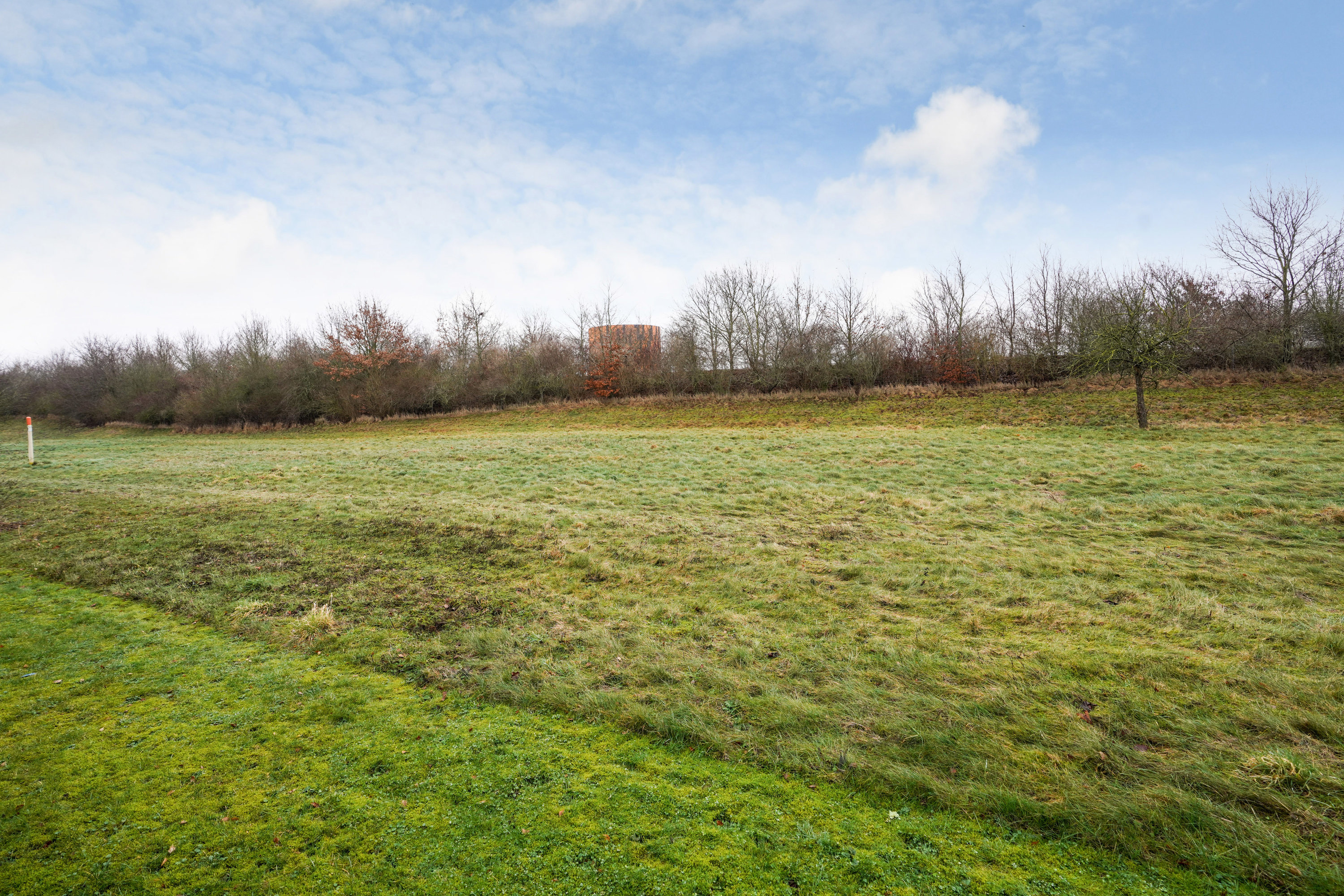 Fremhævet have billede i fuldskærmstilstand. Billede af Væbnerhatten 76, Tornbjerg, 5220 Odense SØ