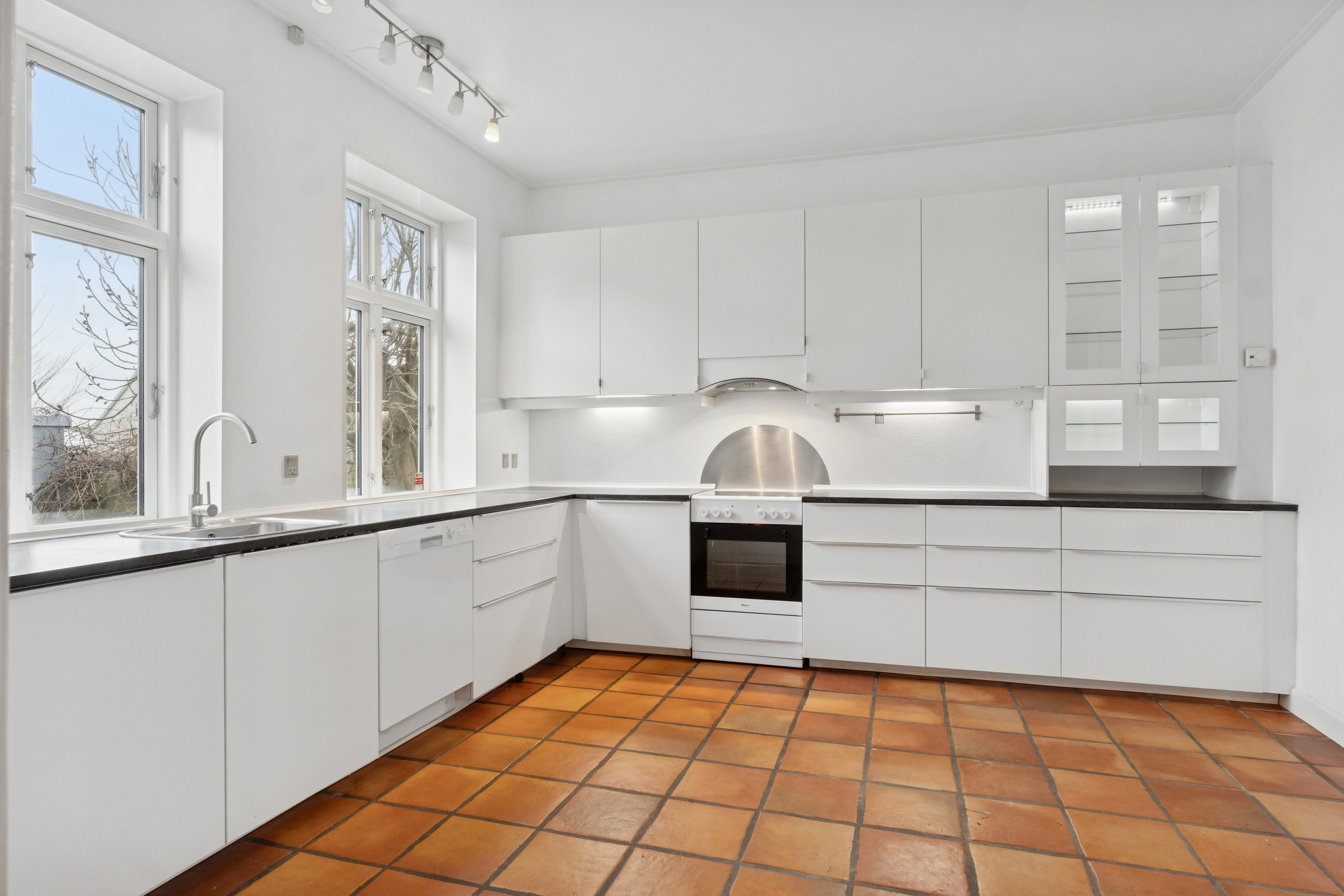 Fremhævet køkken billede i fuldskærmstilstand. Billede af Ramsherred 75, 5900 Rudkøbing