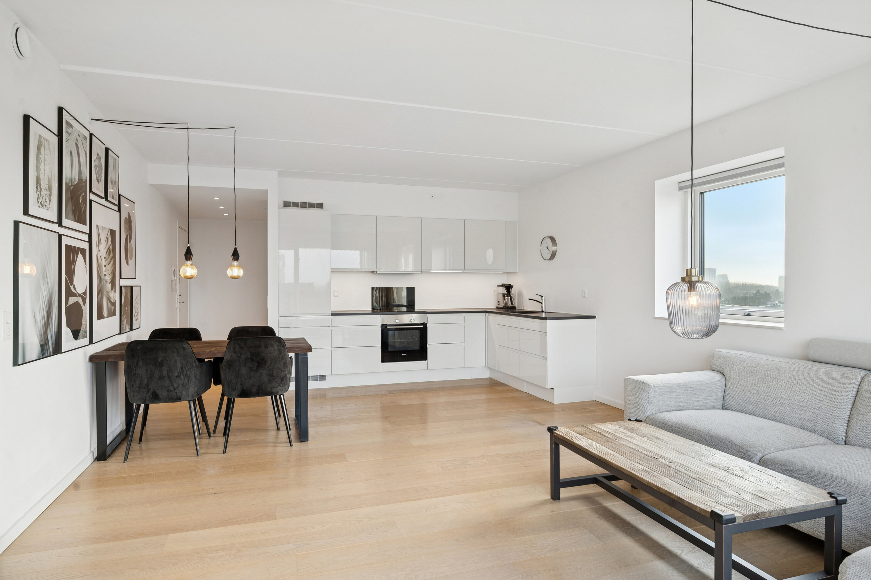 Fremhævet stue billede i fuldskærmstilstand. Billede af Kaffevej 39, 6. tv., 2610 Rødovre