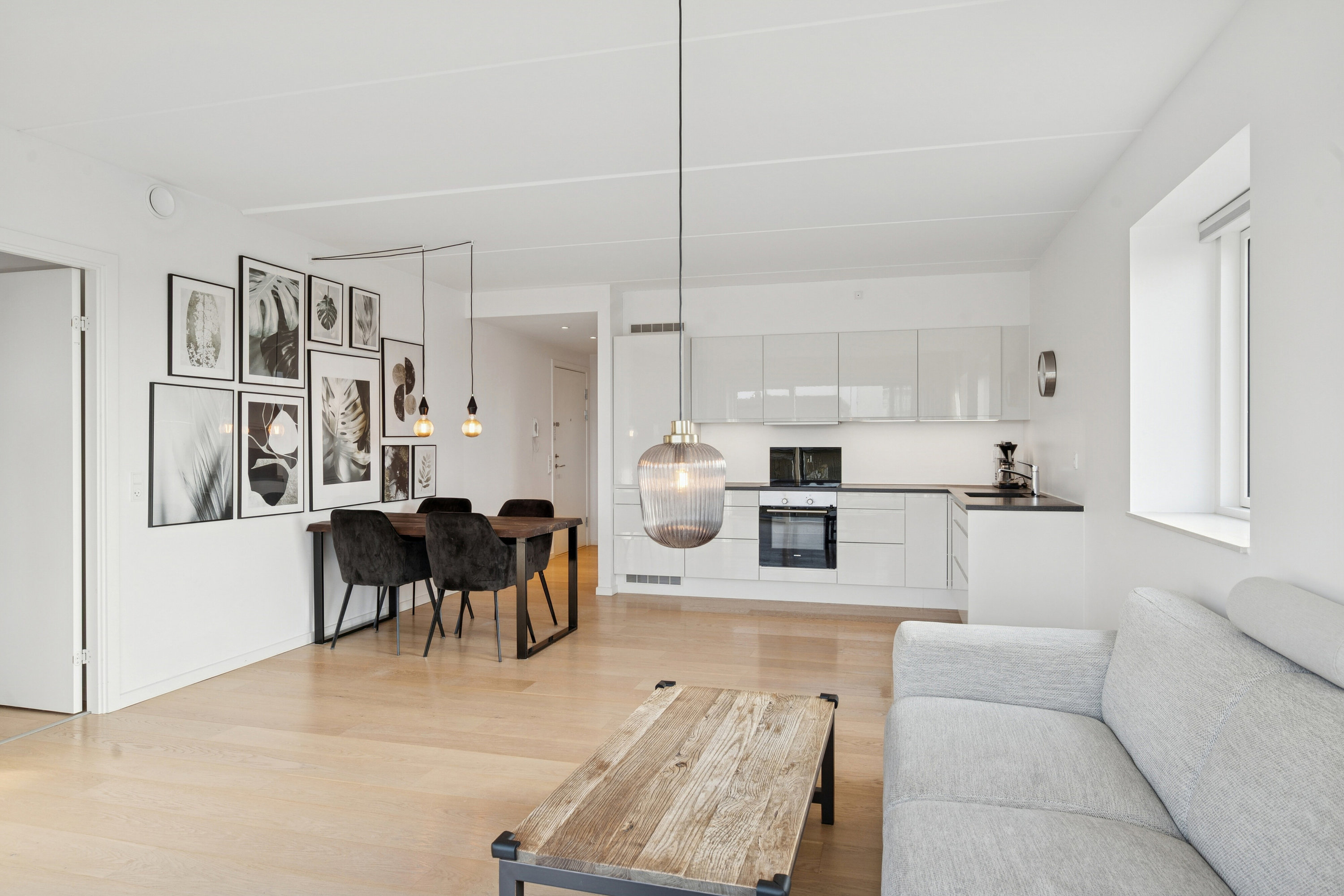 Fremhævet stue billede i fuldskærmstilstand. Billede af Kaffevej 39, 6. tv., 2610 Rødovre