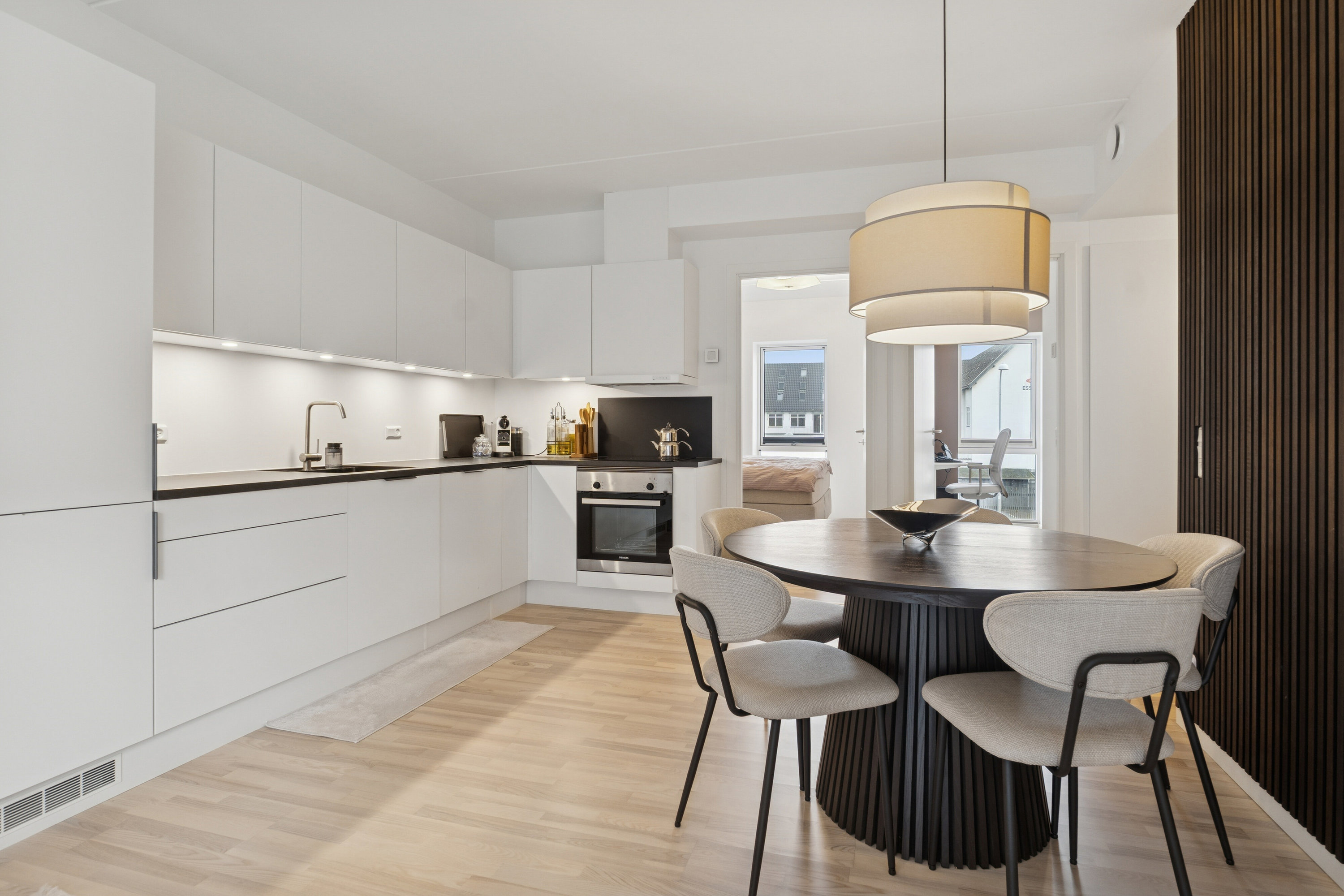 Fremhævet køkken billede i fuldskærmstilstand. Billede af Kirkebjerg Parkvej 10C, 1. th., 2605 Brøndby