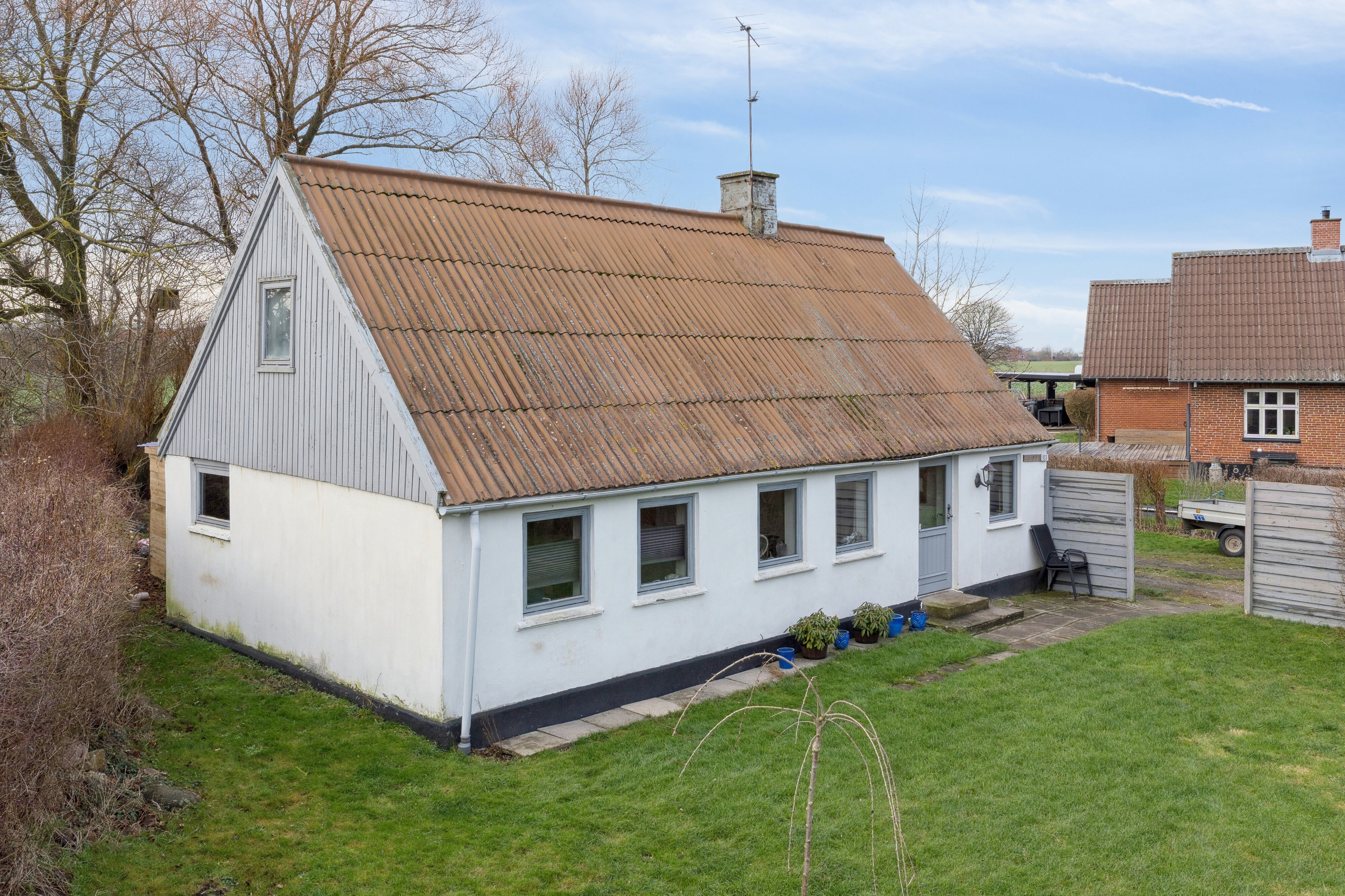 Fremhævet set fra haven billede i fuldskærmstilstand. Billede af Kallerupvej 133, 4400 Kalundborg