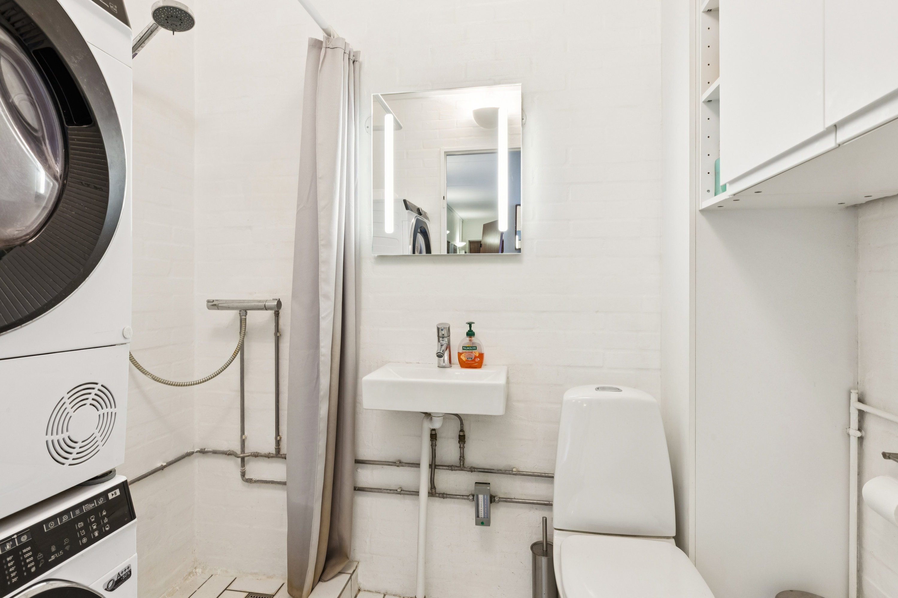 Fremhævet badeværelse billede i fuldskærmstilstand. Billede af Taastrup Vænge 39, 2. 4., 2630 Taastrup