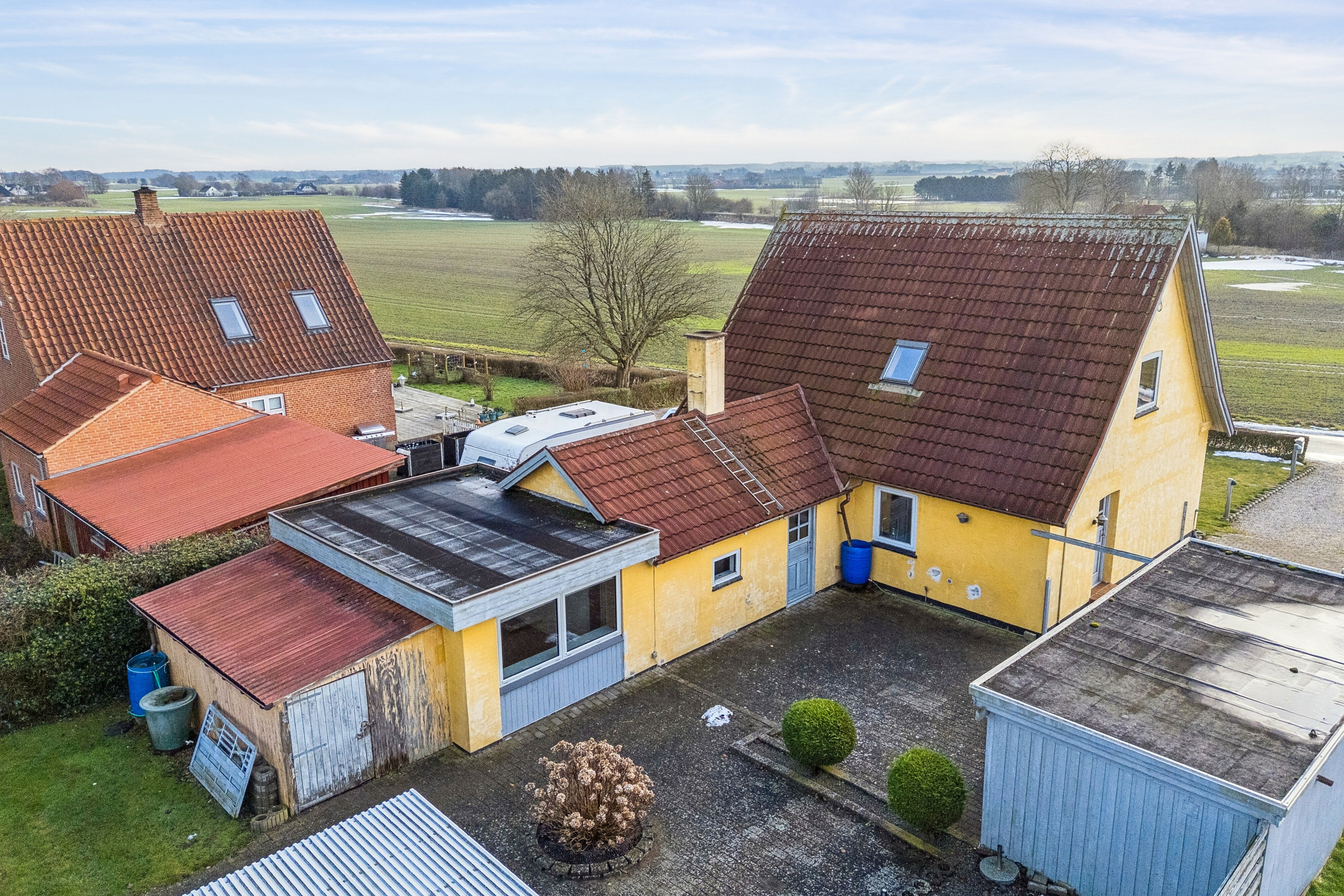 Fremhævet set fra vejen billede i fuldskærmstilstand. Billede af Marbæksvej 4, Hyllested, 4261 Dalmose