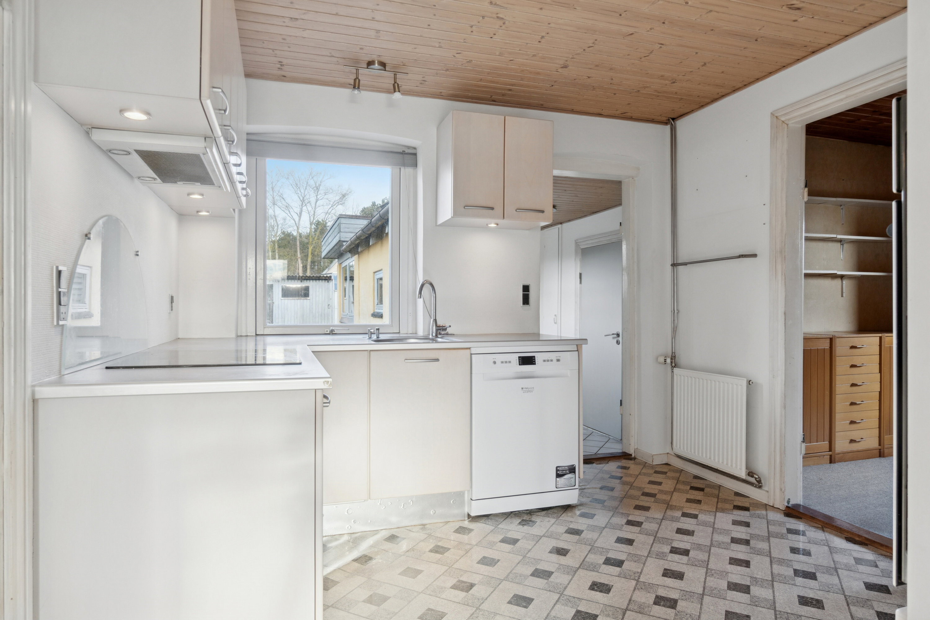 Fremhævet køkken billede i fuldskærmstilstand. Billede af Marbæksvej 4, Hyllested, 4261 Dalmose