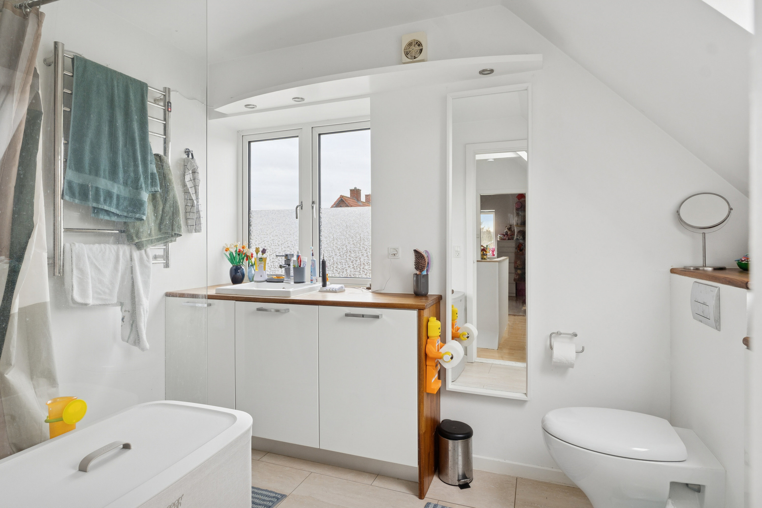 Fremhævet badeværelse billede i fuldskærmstilstand. Billede af Fredensvej 10, 4250 Fuglebjerg