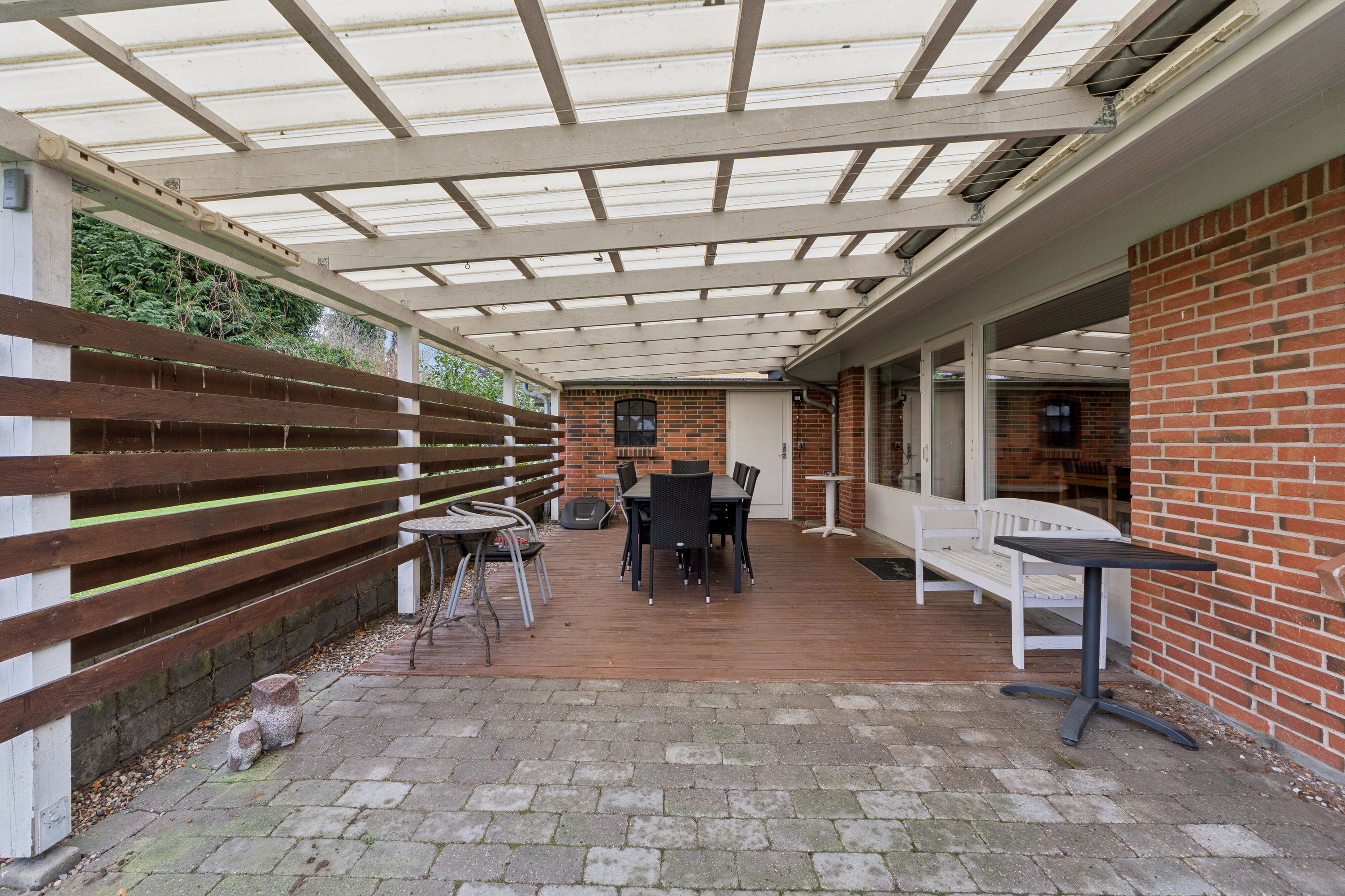 Fremhævet overdækket terrasse billede i fuldskærmstilstand. Billede af Kløvermarksvej 21, Ollerup, 5762 Vester Skerninge