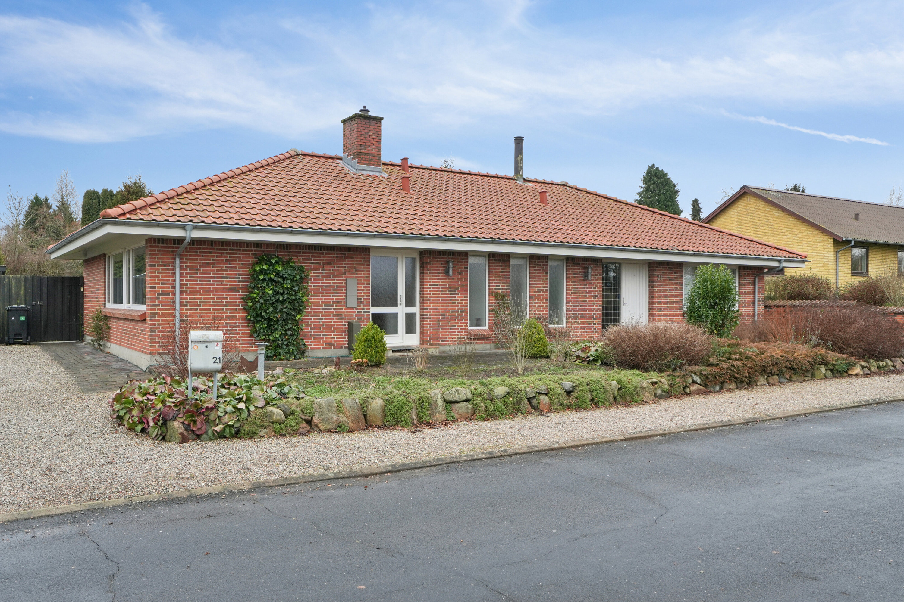 Villa: Set fra vejen på Kløvermarksvej 21, Ollerup, 5762 Vester Skerninge