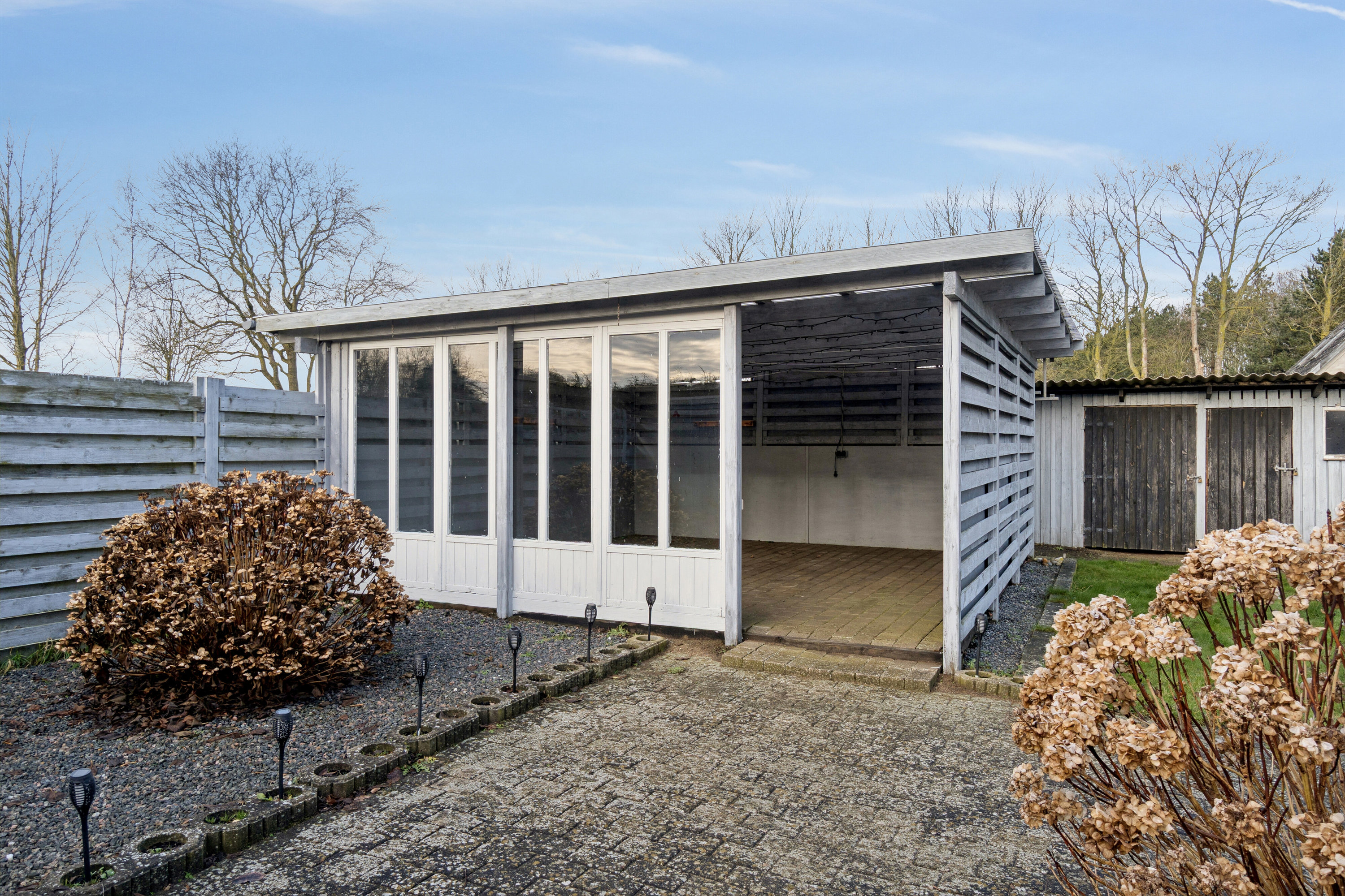 Fremhævet set fra haven billede i fuldskærmstilstand. Billede af Marbæksvej 4, Hyllested, 4261 Dalmose