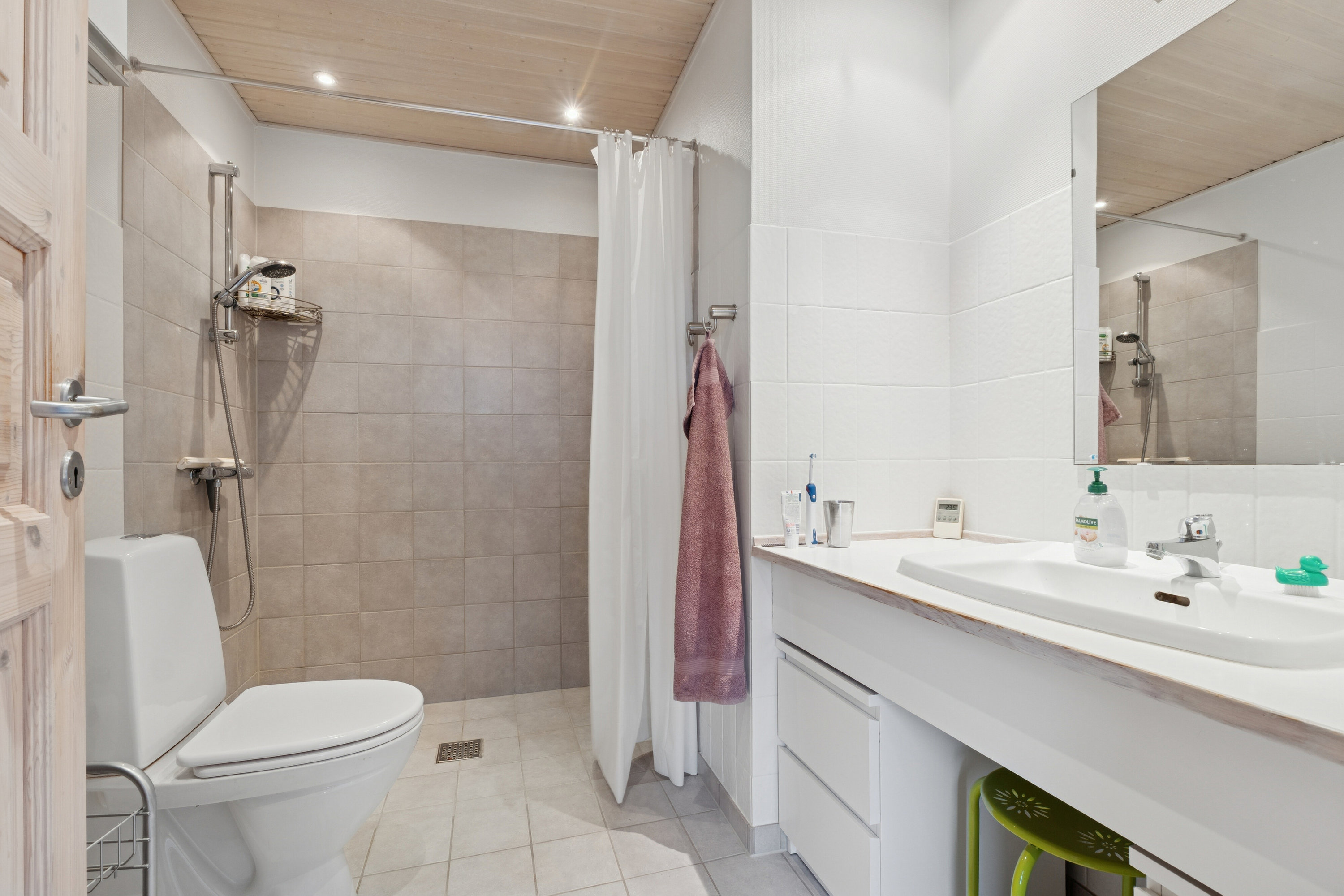 Fremhævet badeværelse billede i fuldskærmstilstand. Billede af Kløvermarksvej 21, Ollerup, 5762 Vester Skerninge