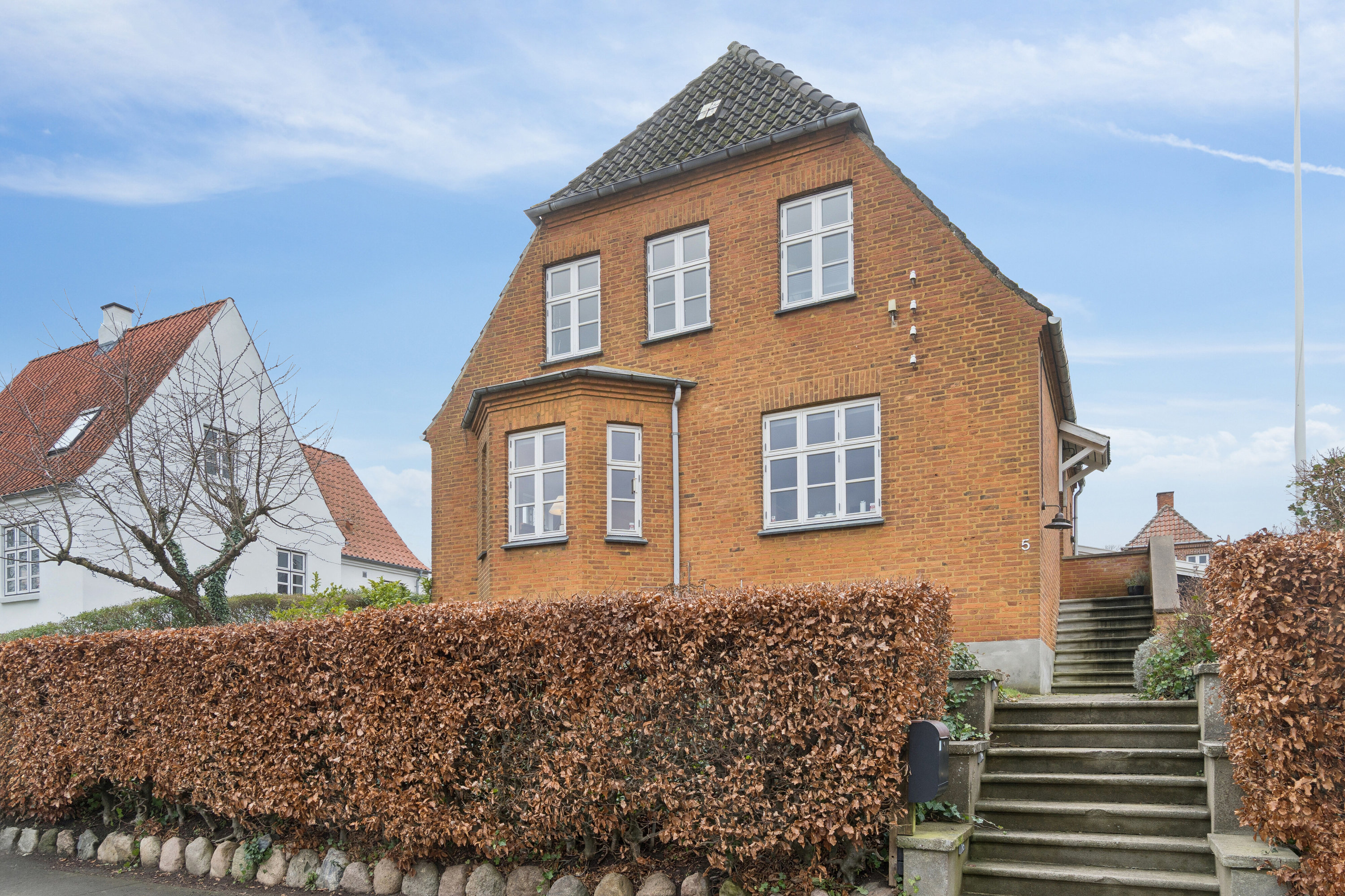 Miniaturebillede 2: set fra vejen. Billede af P Paludansvej 5, 4400 Kalundborg