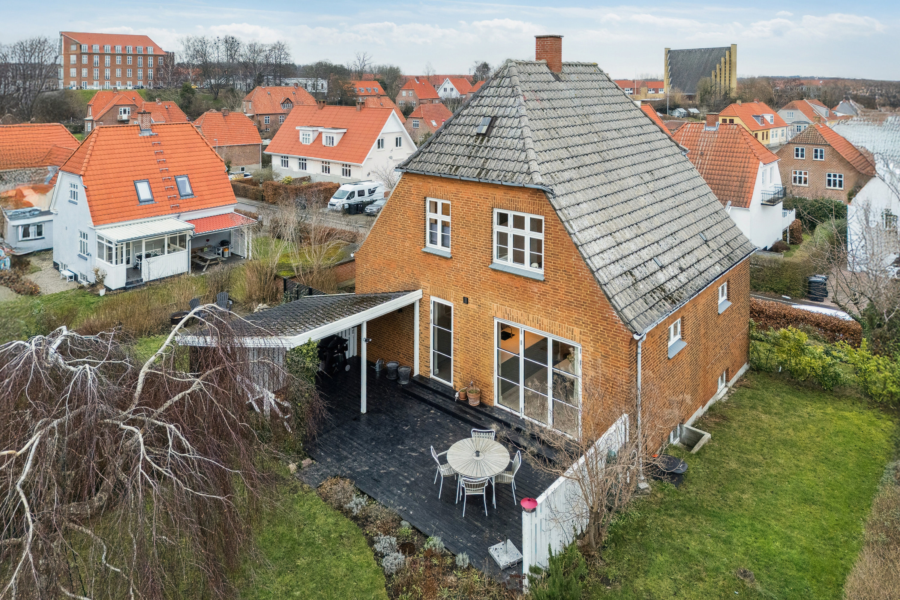 Fremhævet set fra haven billede i fuldskærmstilstand. Billede af P Paludansvej 5, 4400 Kalundborg