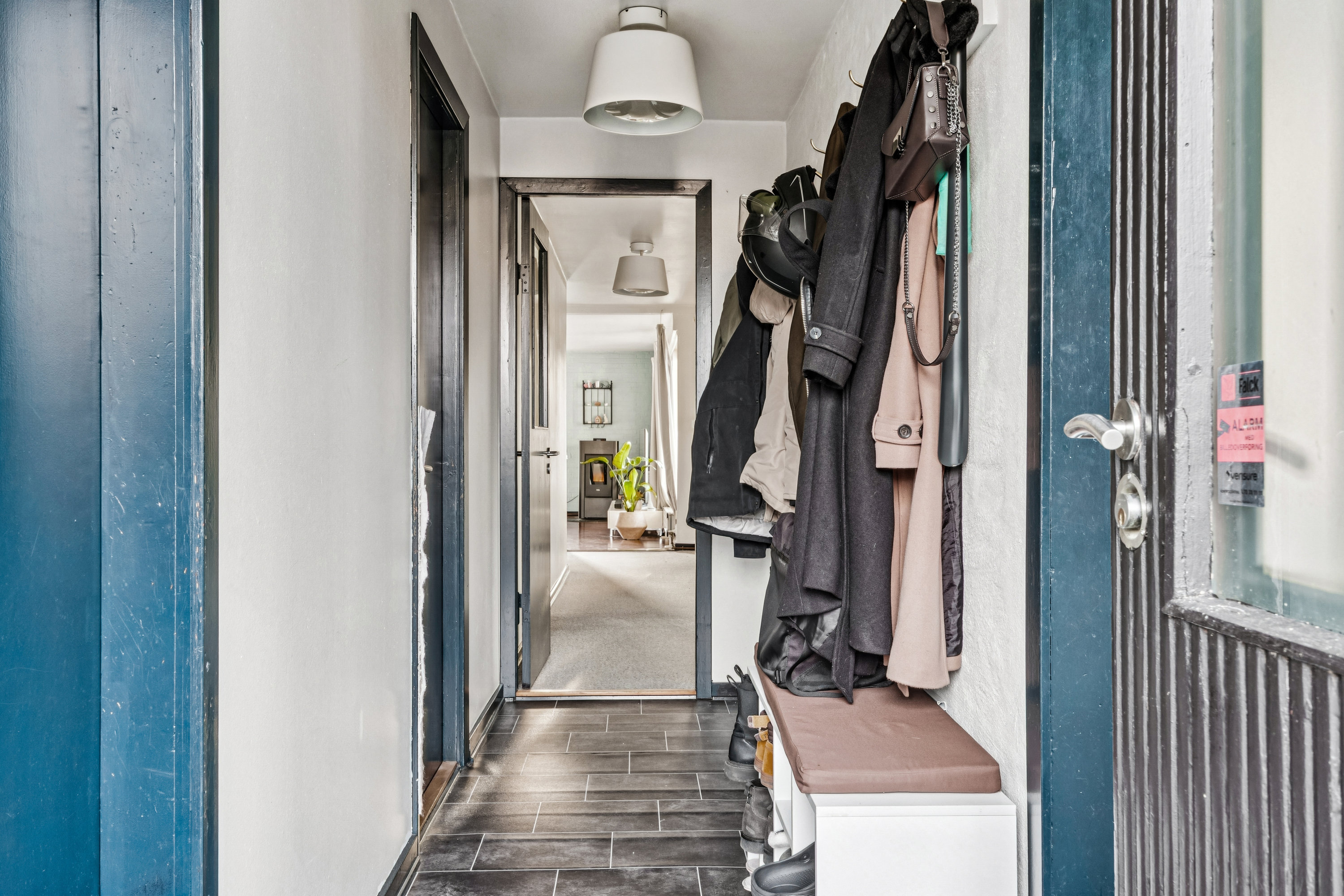 Fremhævet entré billede i fuldskærmstilstand. Billede af Svalemosevej 34, 4671 Strøby