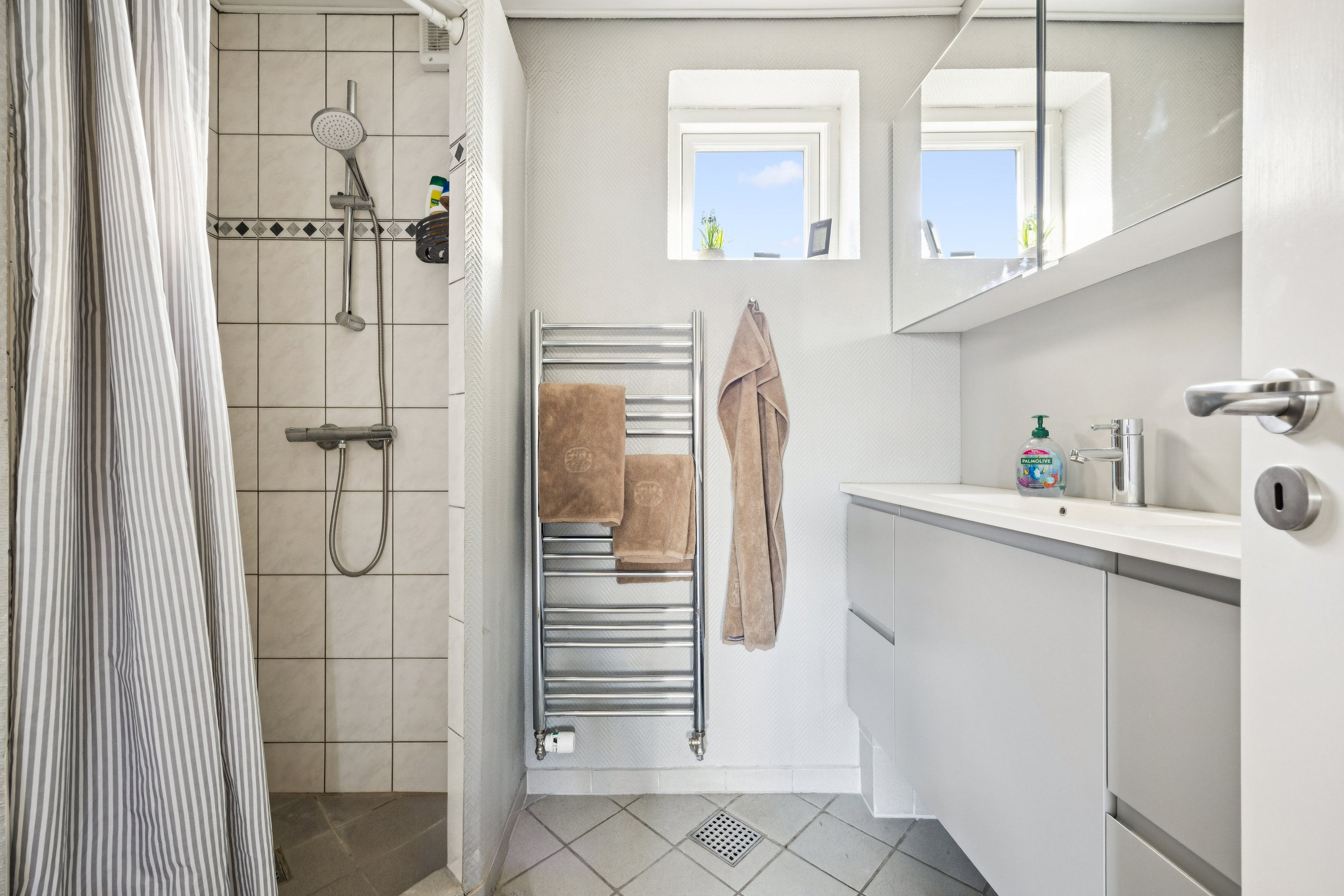 Fremhævet badeværelse billede i fuldskærmstilstand. Billede af Syrenvej 29, 4600 Køge