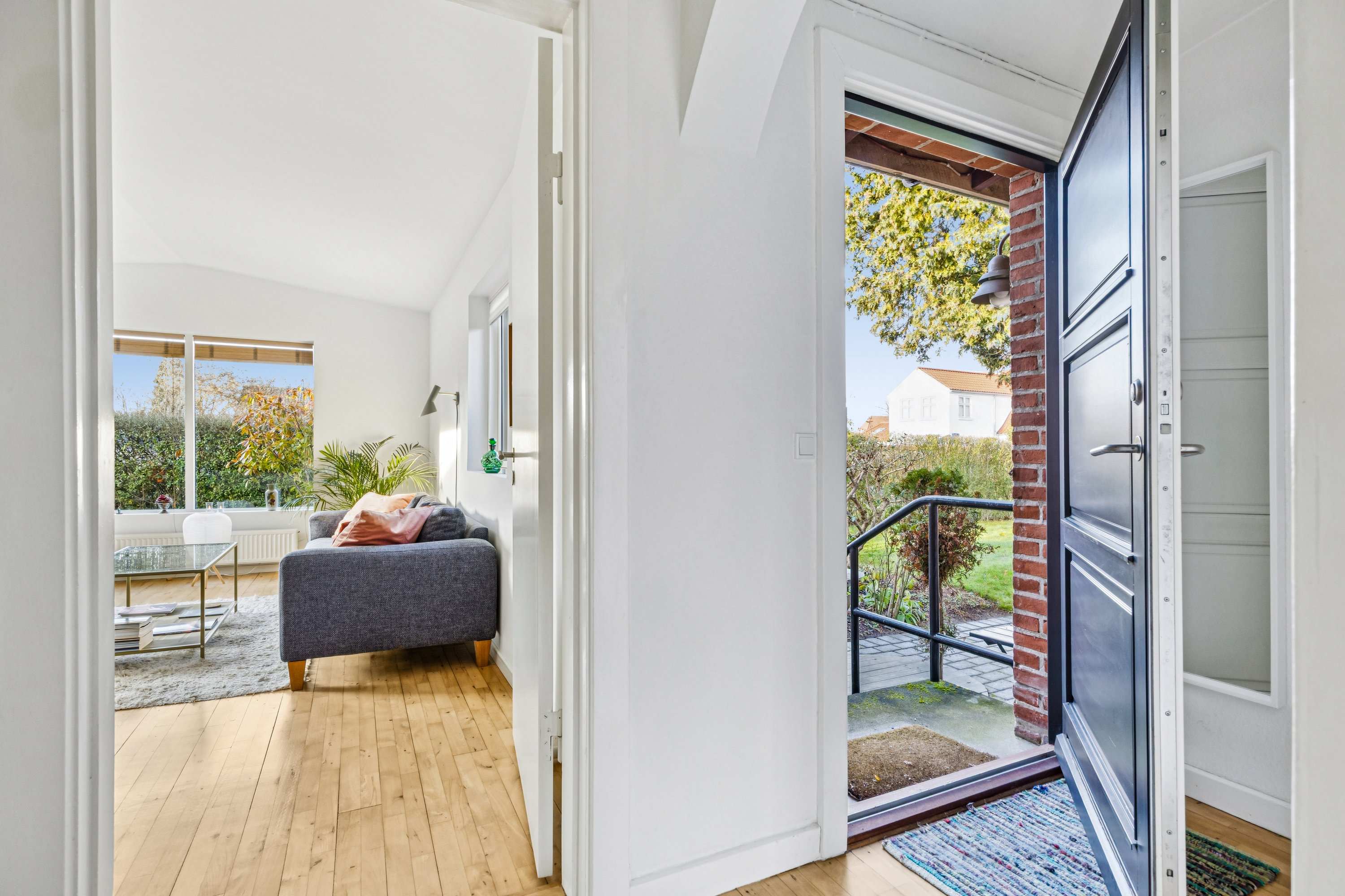 Fremhævet entré billede i fuldskærmstilstand. Billede af Birkevej 3, Strøby Egede, 4600 Køge