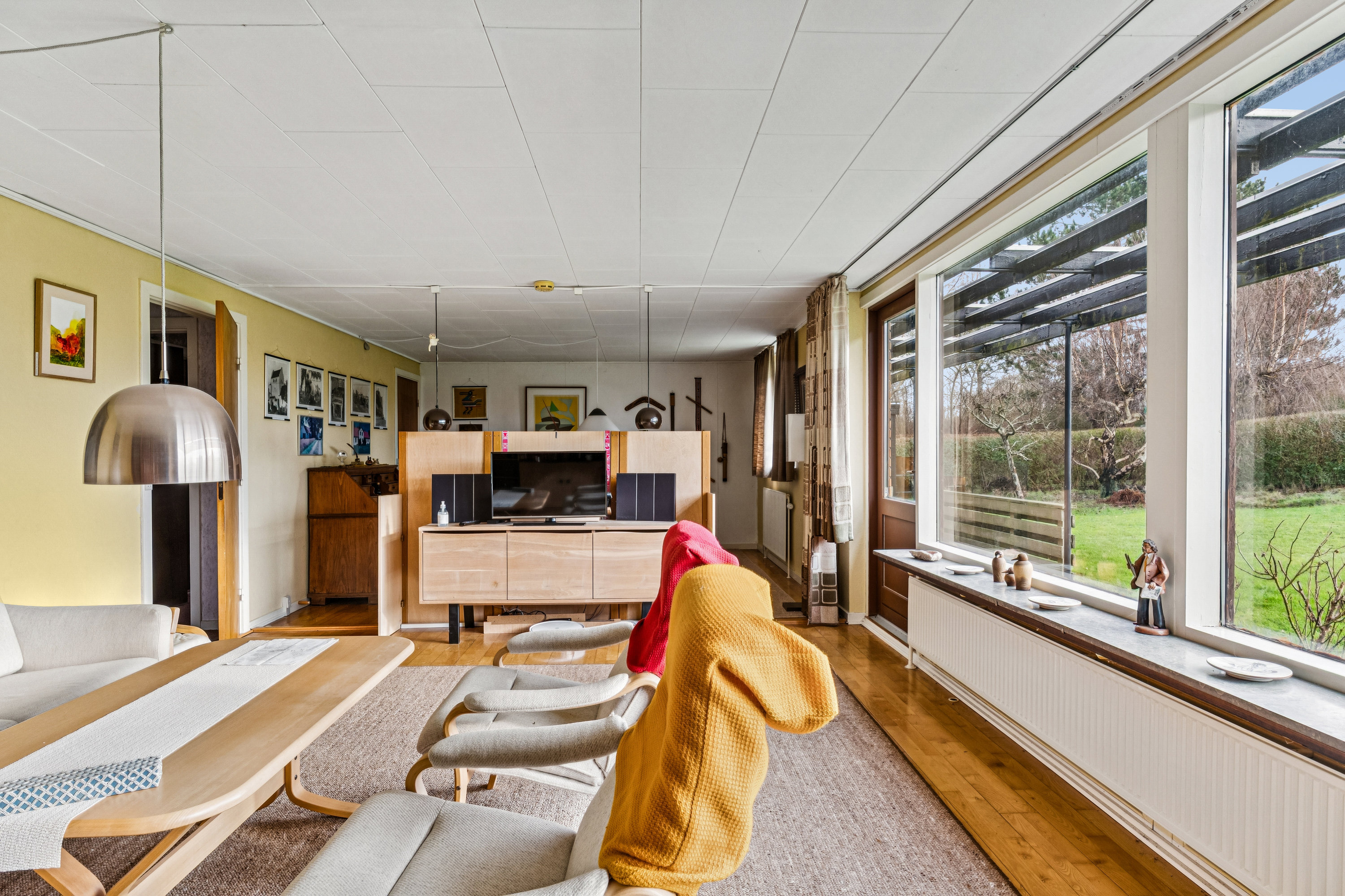 Fremhævet stue billede i fuldskærmstilstand. Billede af Bostedet 46, 3500 Værløse