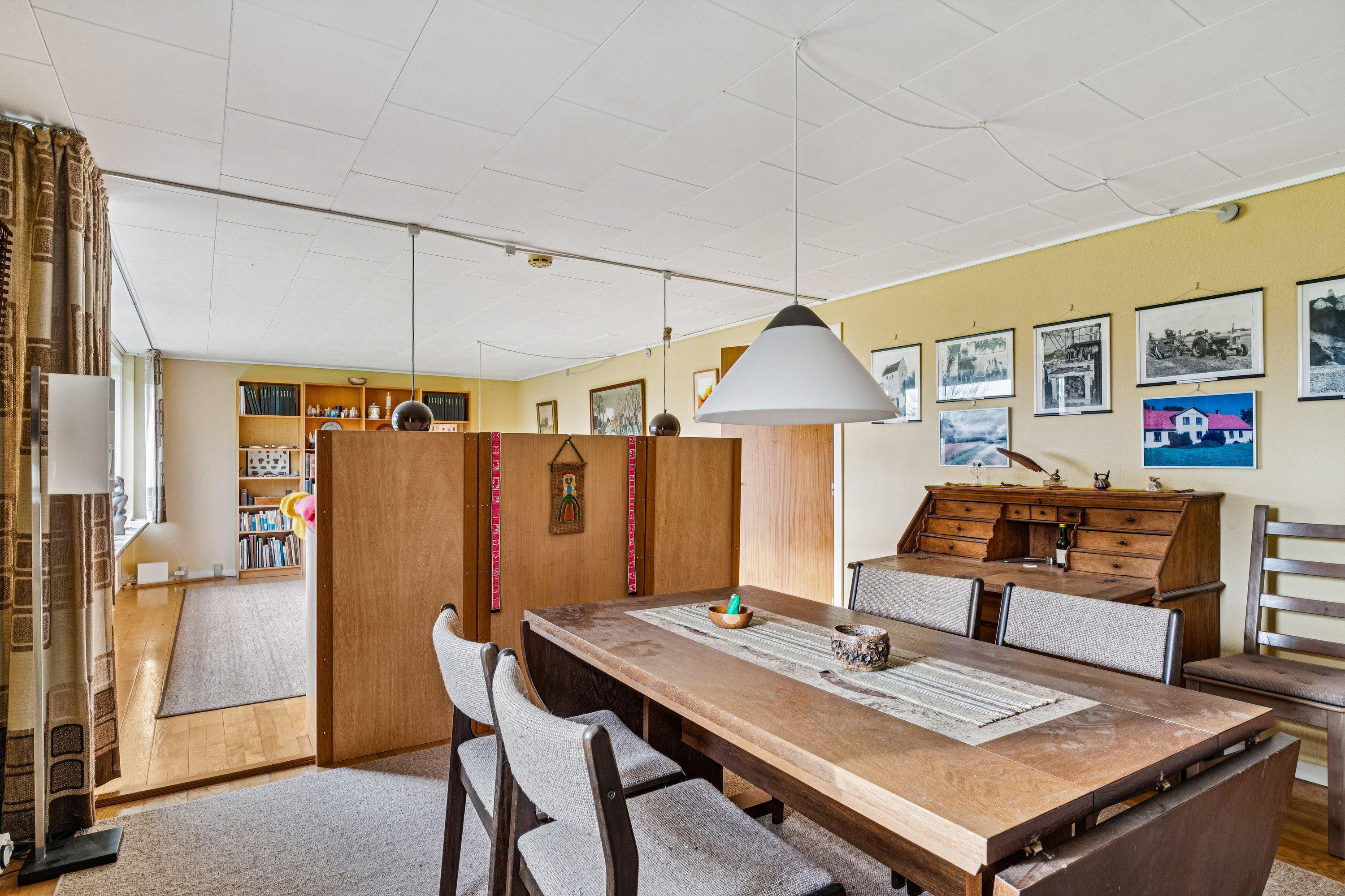 Fremhævet stue billede i fuldskærmstilstand. Billede af Bostedet 46, 3500 Værløse