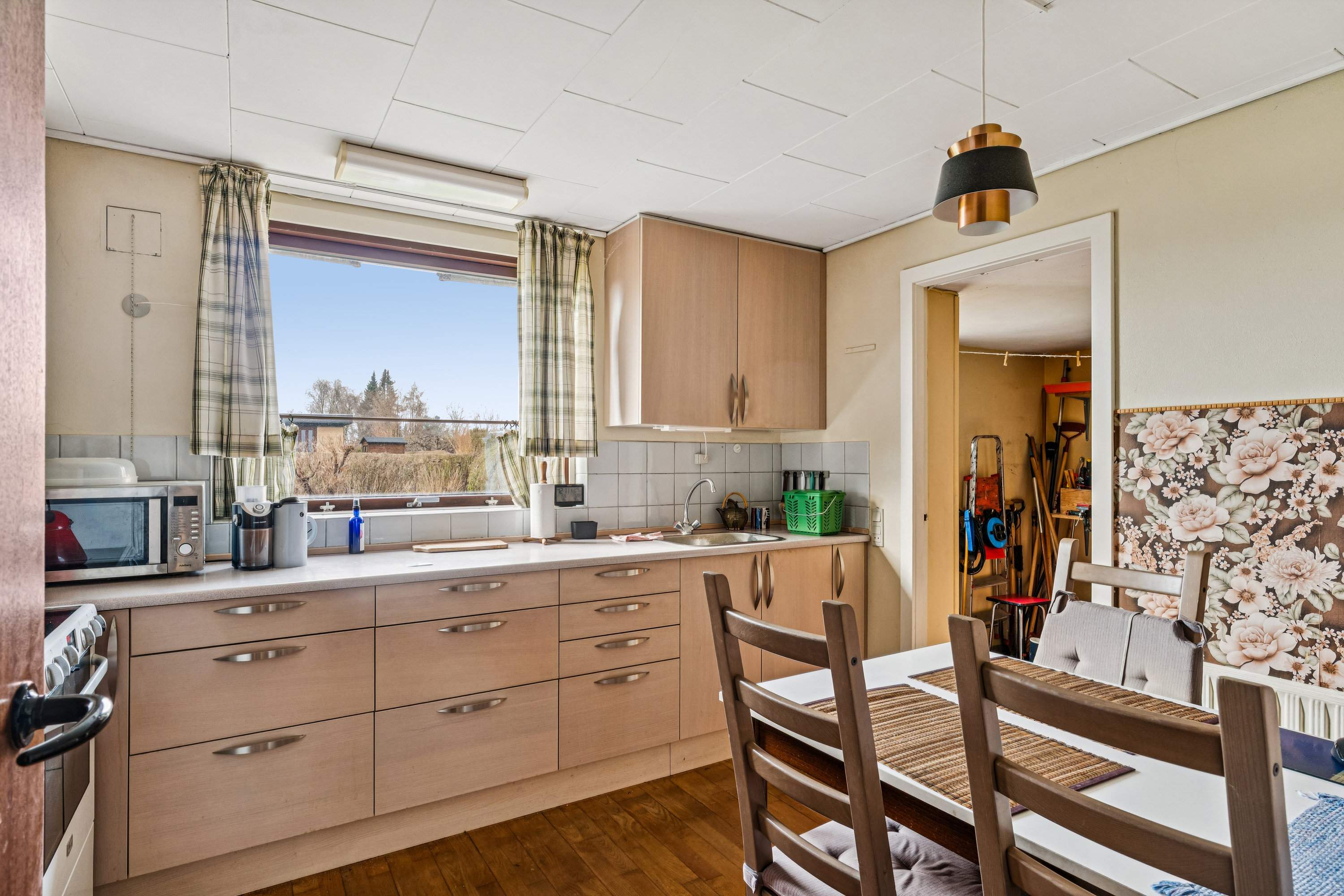 Fremhævet køkken billede i fuldskærmstilstand. Billede af Bostedet 46, 3500 Værløse