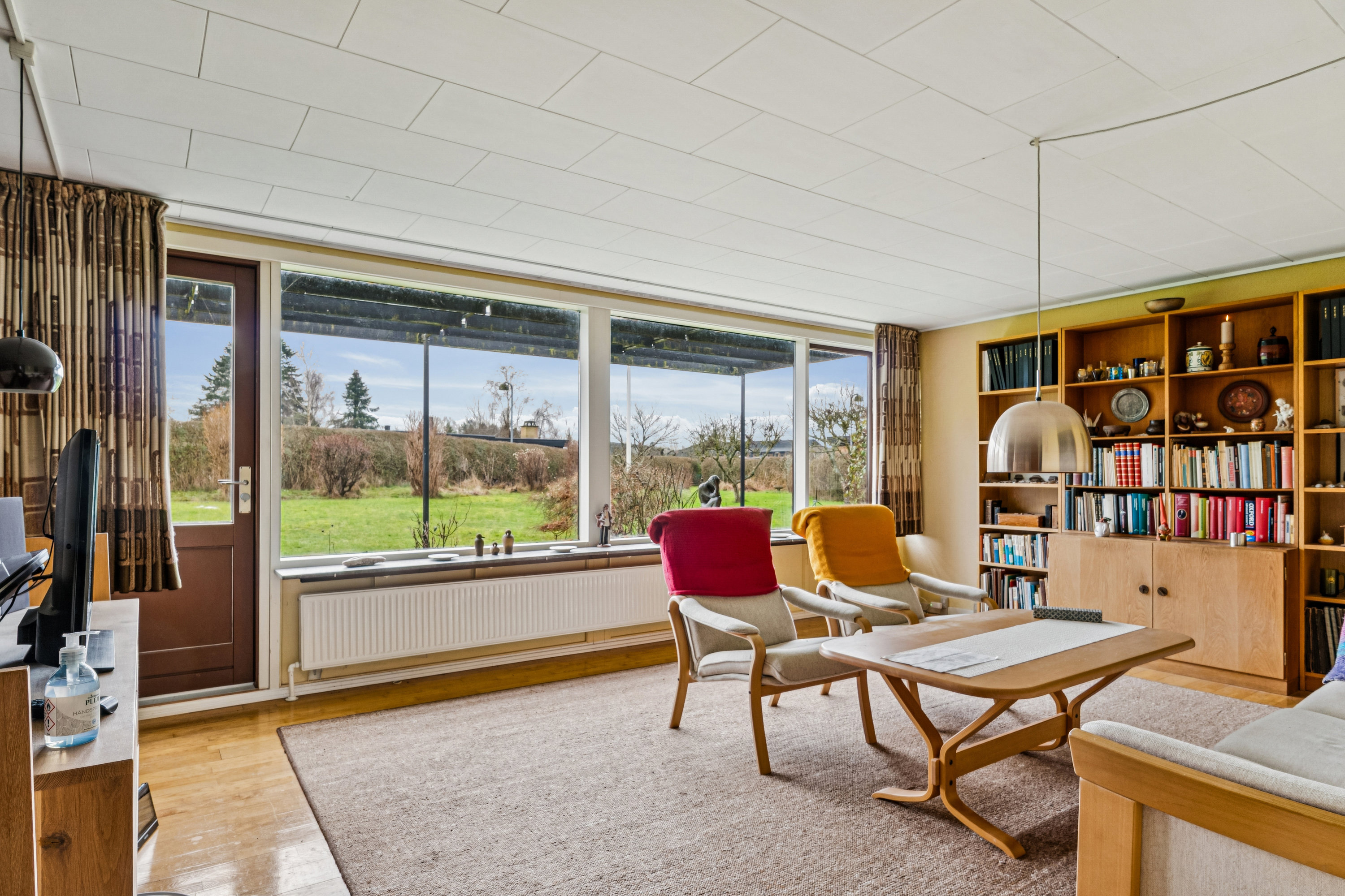 Miniaturebillede 1: stue. Billede af Bostedet 46, 3500 Værløse