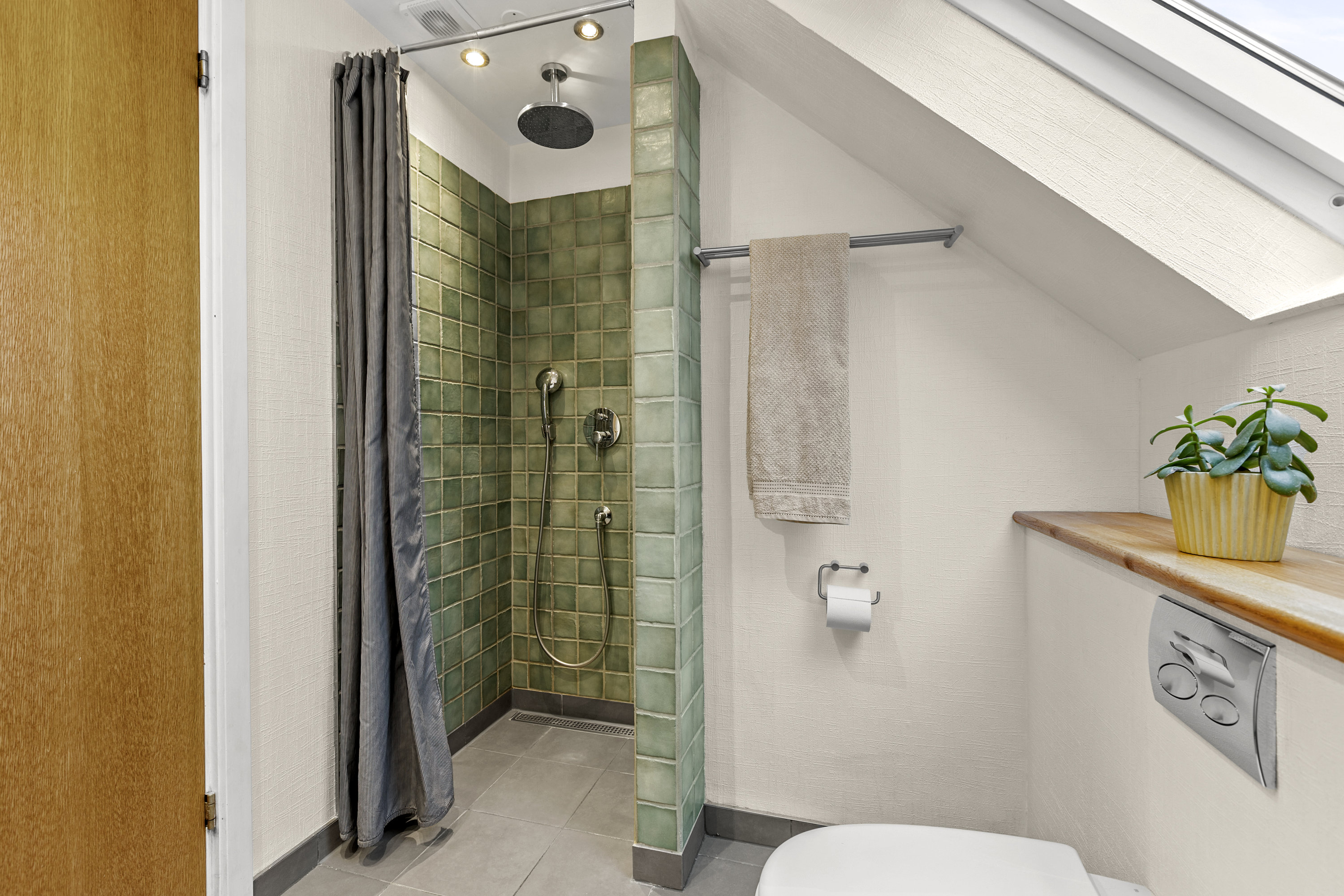 Fremhævet badeværelse billede i fuldskærmstilstand. Billede af Brobyvej 72, 4180 Sorø