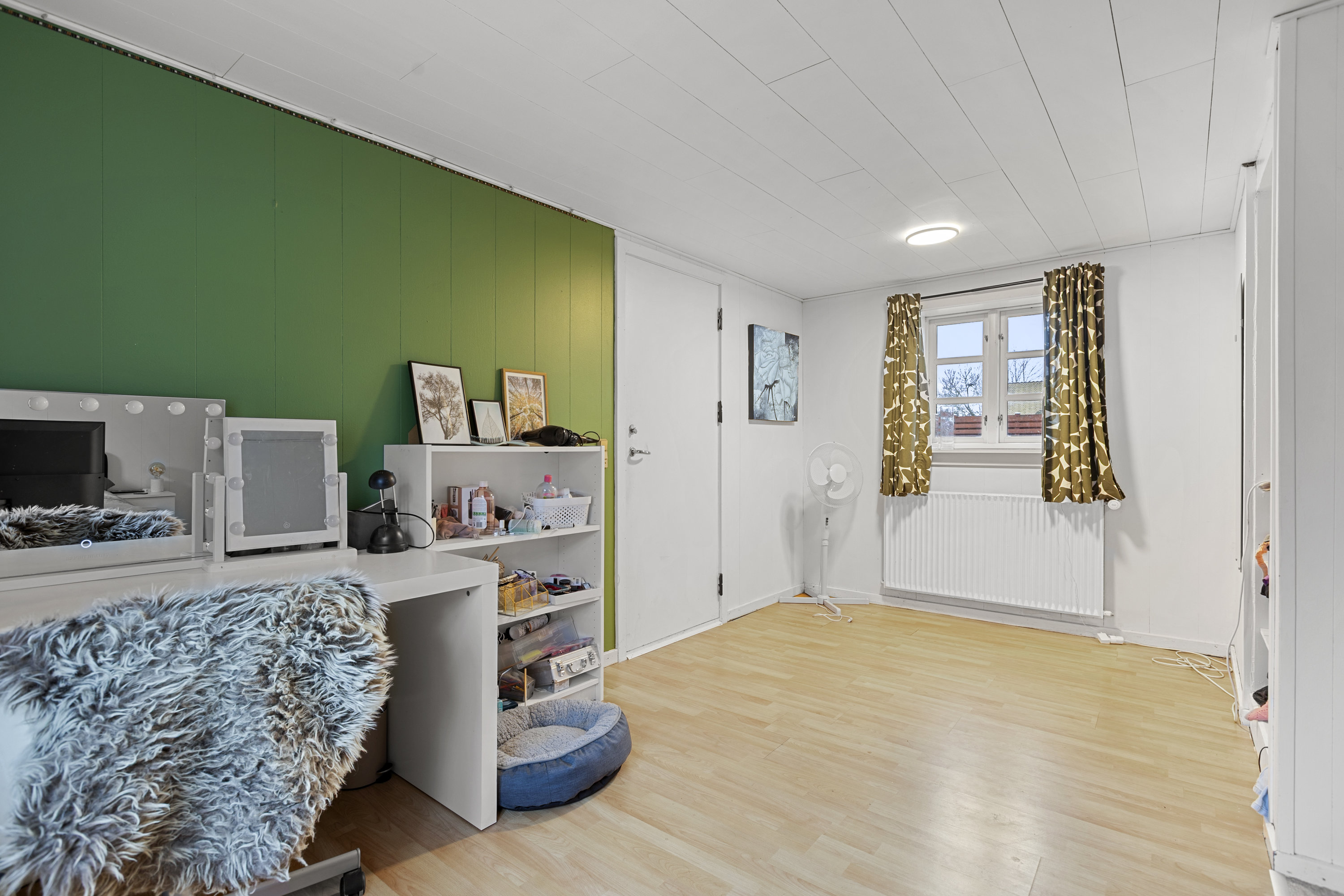 Fremhævet værelse billede i fuldskærmstilstand. Billede af Vedde Byvej 19, 4295 Stenlille