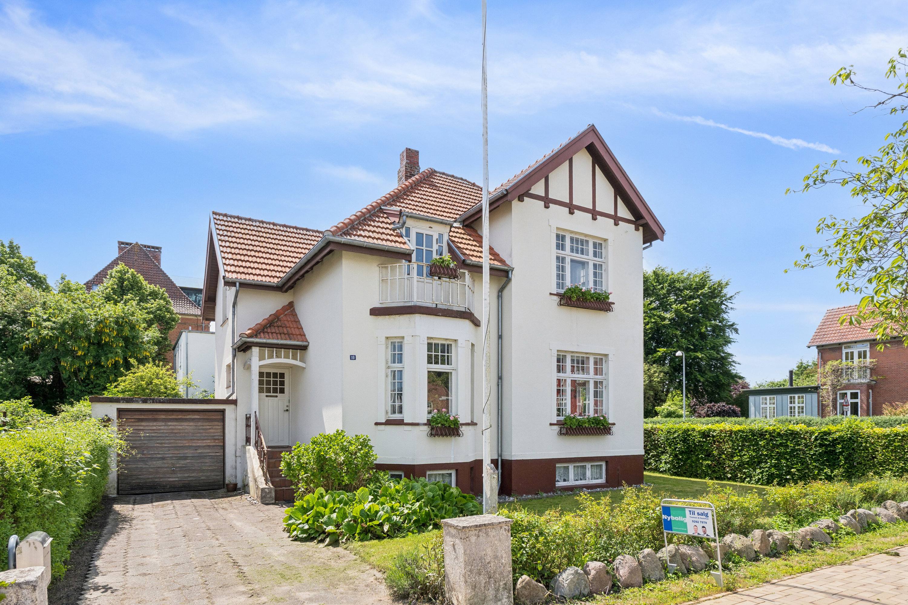 Villa: Set fra vejen på Ny Kongevej 10, 5000 Odense C