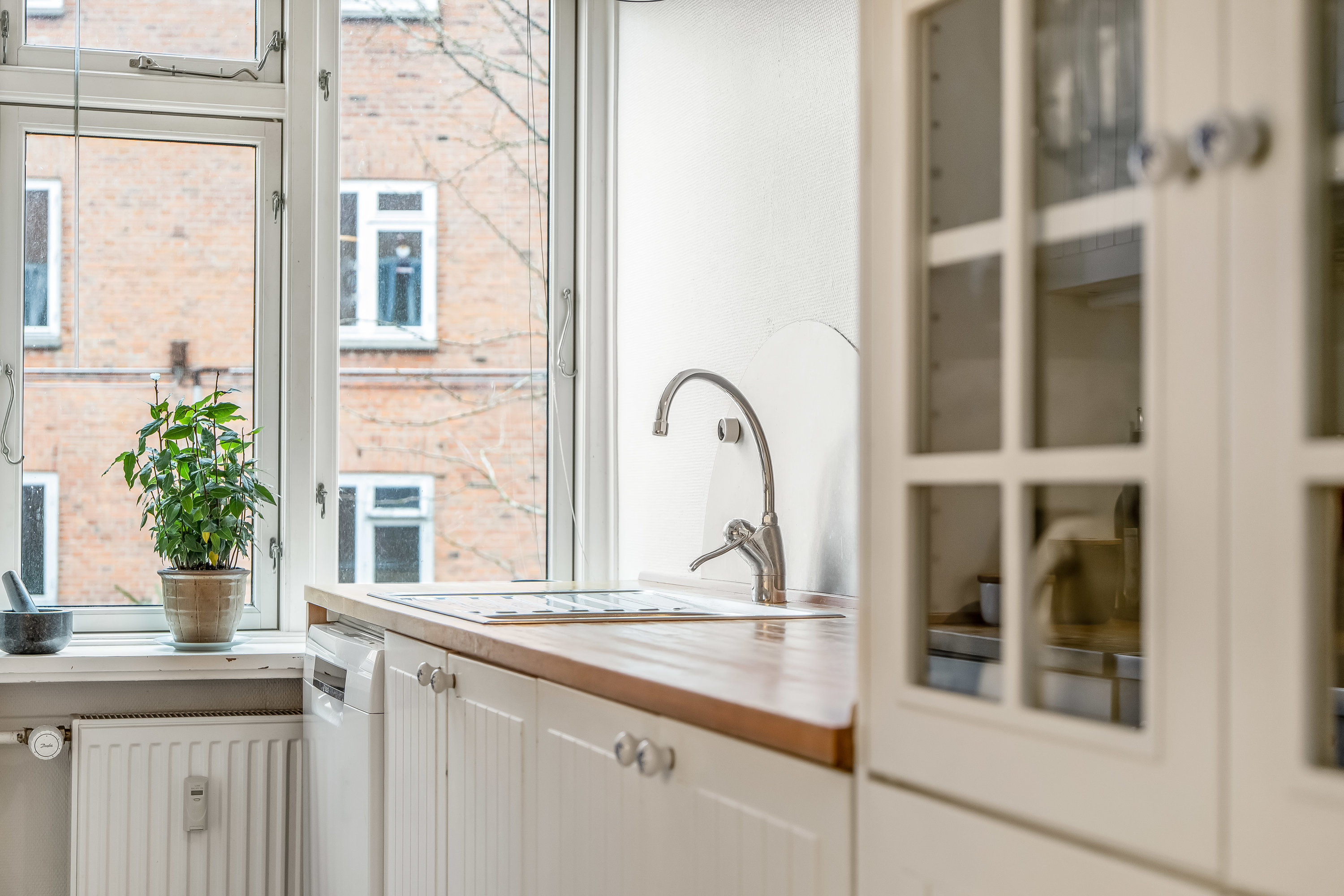 Fremhævet køkken billede i fuldskærmstilstand. Billede af Bakkegade 7A, st.., 3400 Hillerød