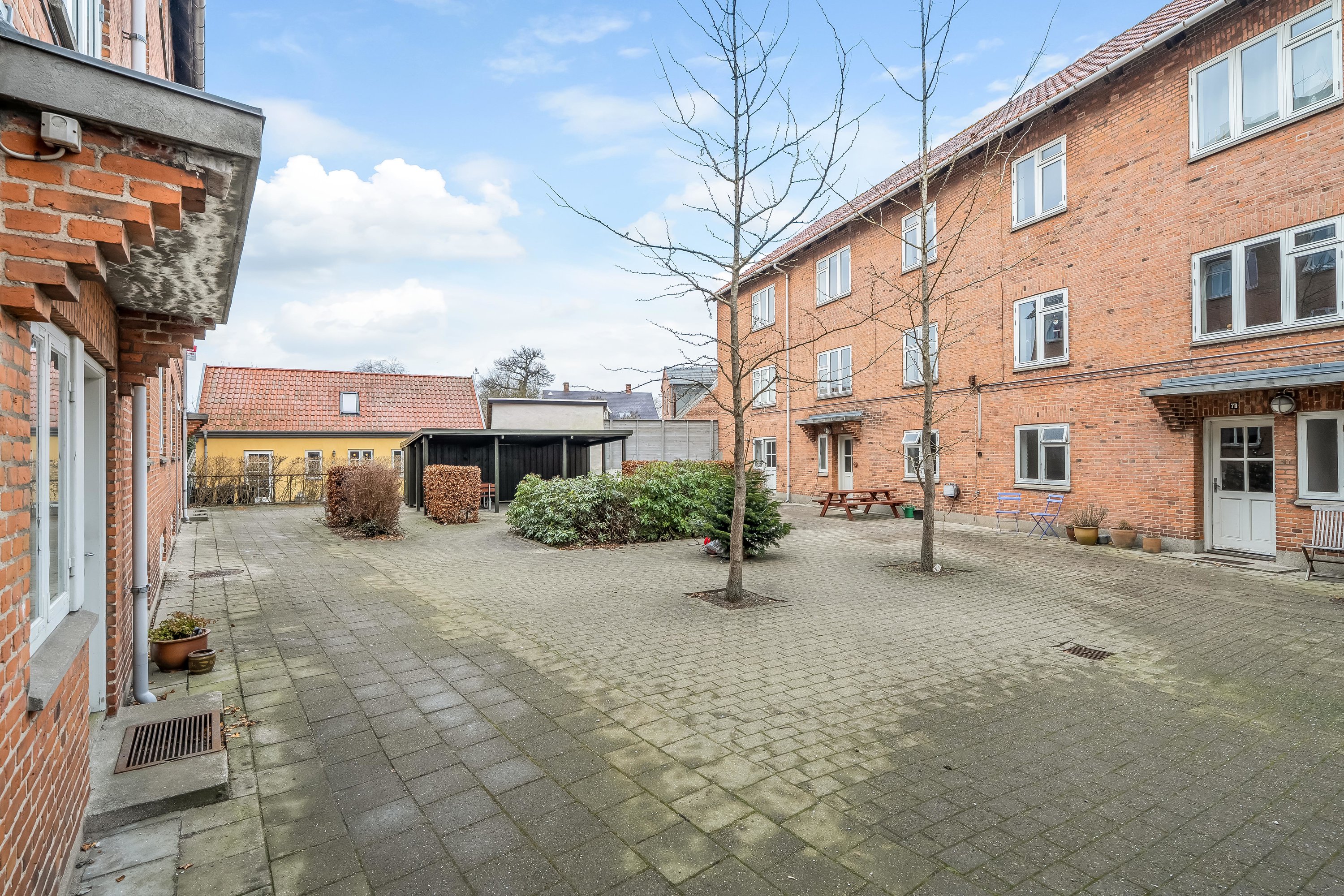 Fremhævet gårdmiljø billede i fuldskærmstilstand. Billede af Bakkegade 7A, st.., 3400 Hillerød