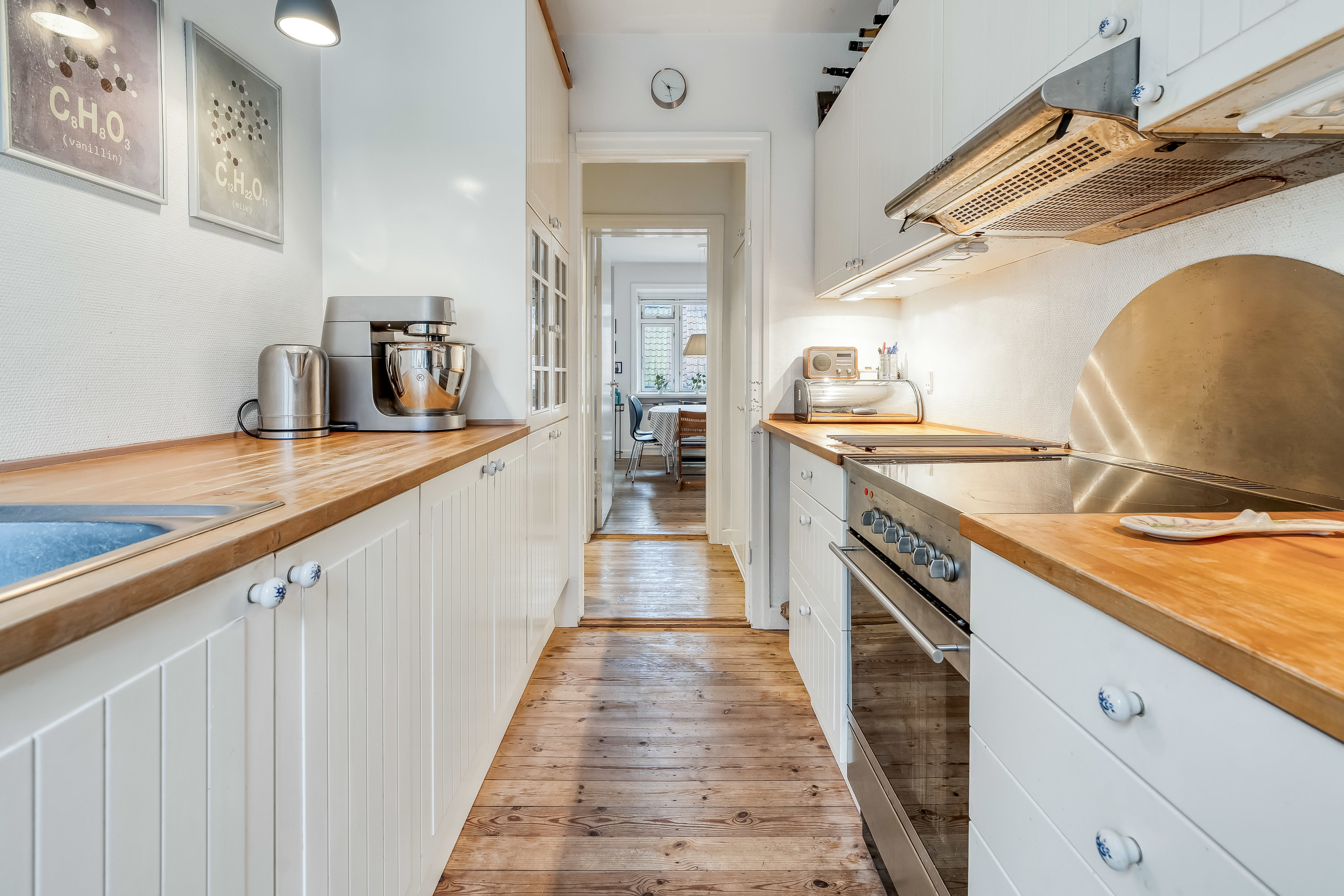 Fremhævet køkken billede i fuldskærmstilstand. Billede af Bakkegade 7A, st.., 3400 Hillerød