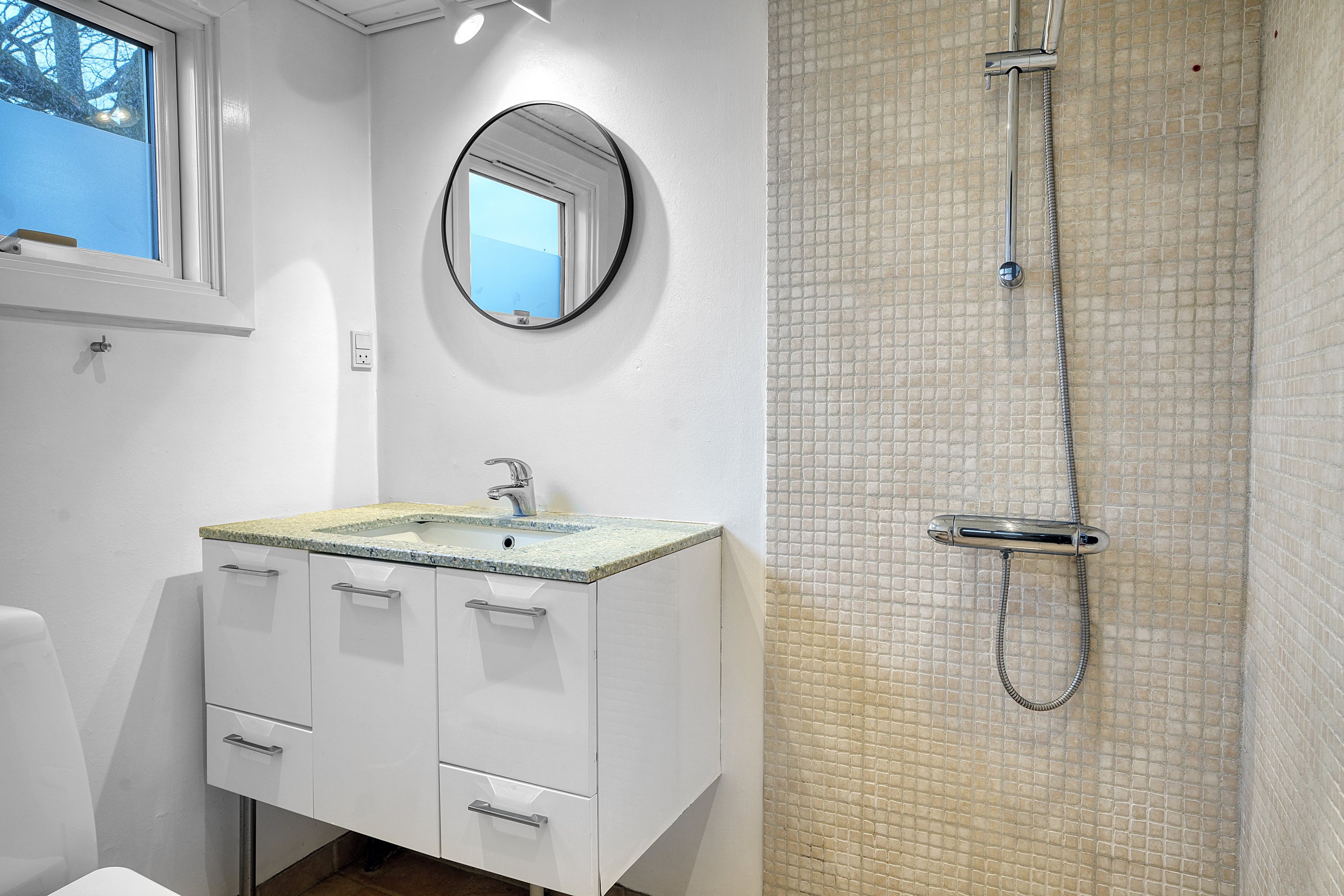 Fremhævet badeværelse billede i fuldskærmstilstand. Billede af Rørvigvej 51, 4500 Nykøbing Sj