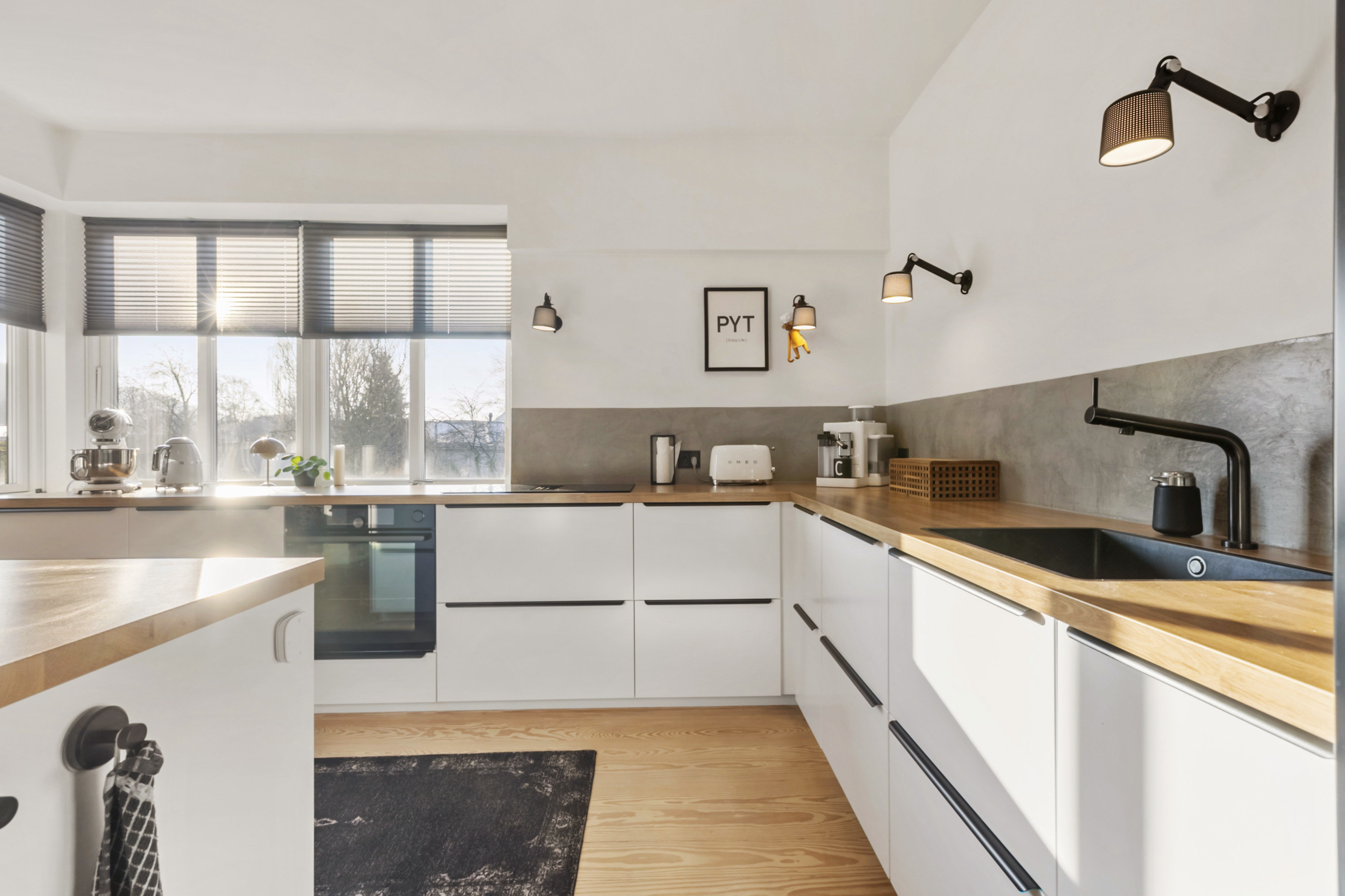 Fremhævet køkken billede i fuldskærmstilstand. Billede af Jørgensgård 30, 6200 Aabenraa