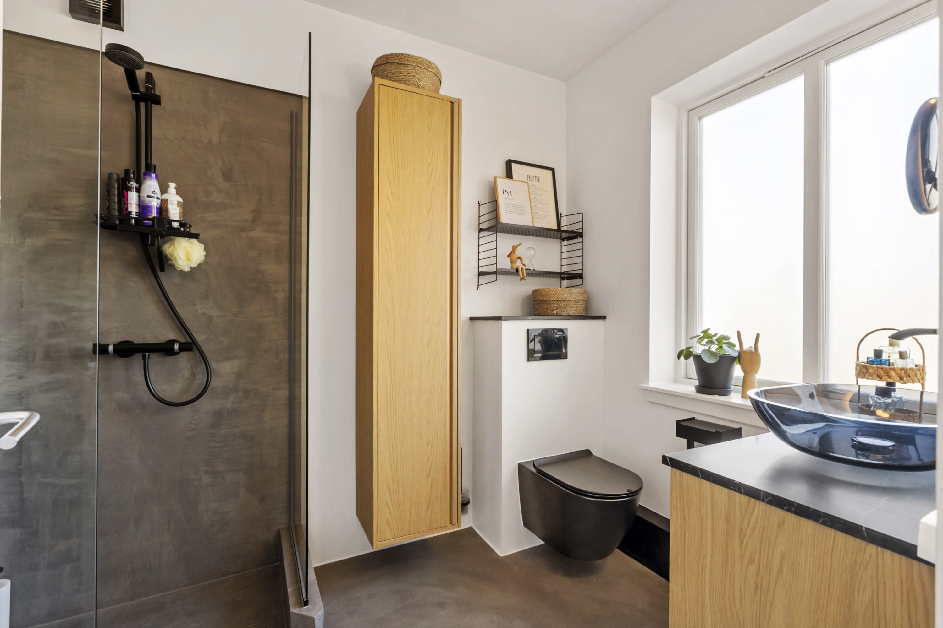 Fremhævet badeværelse billede i fuldskærmstilstand. Billede af Jørgensgård 30, 6200 Aabenraa