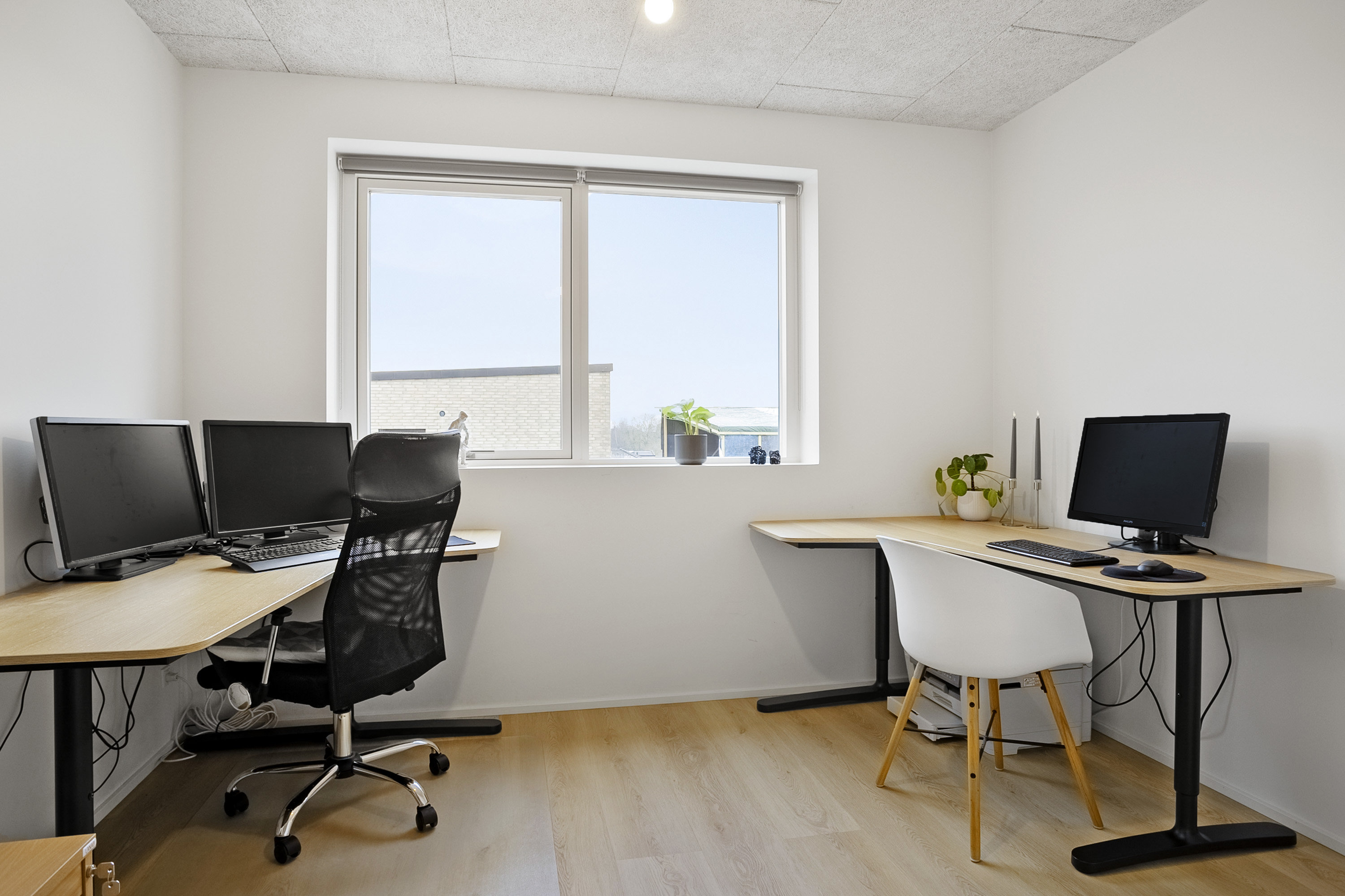 Fremhævet kontor billede i fuldskærmstilstand. Billede af Provstlund Skovvej 77, 8700 Horsens