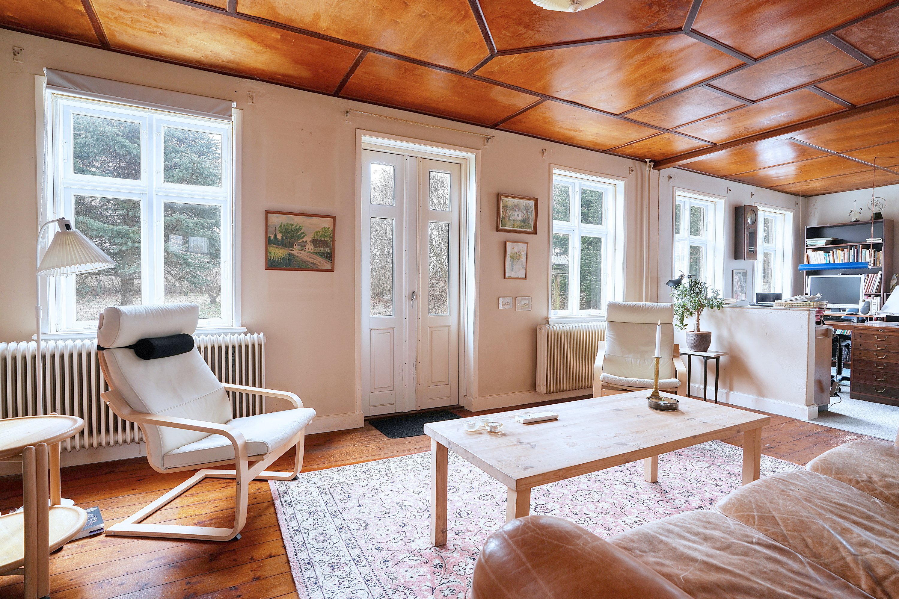 Fremhævet stue billede i fuldskærmstilstand. Billede af Svovlsbjergvej 15, Kisserup, 4300 Holbæk