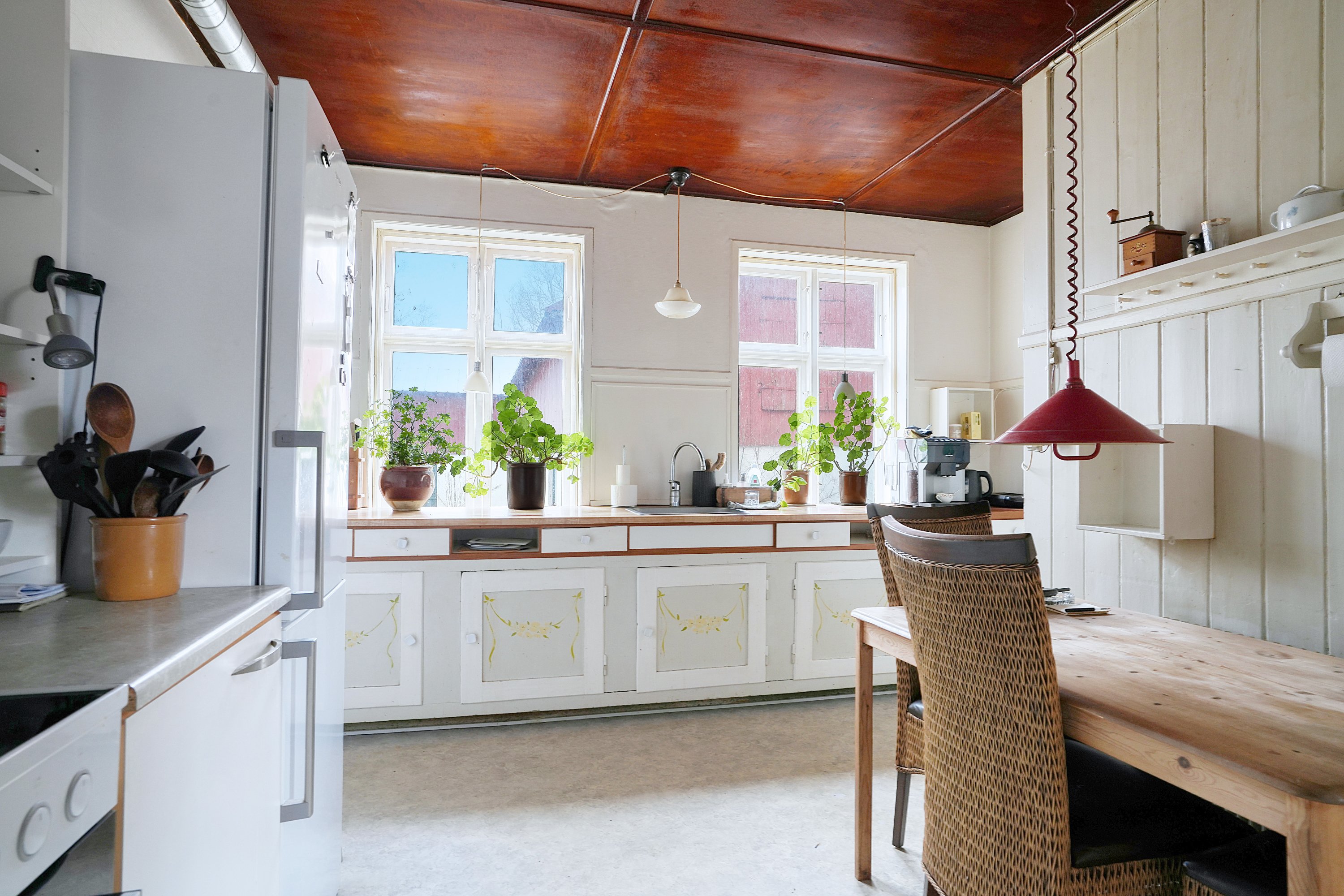 Fremhævet køkken billede i fuldskærmstilstand. Billede af Svovlsbjergvej 15, Kisserup, 4300 Holbæk