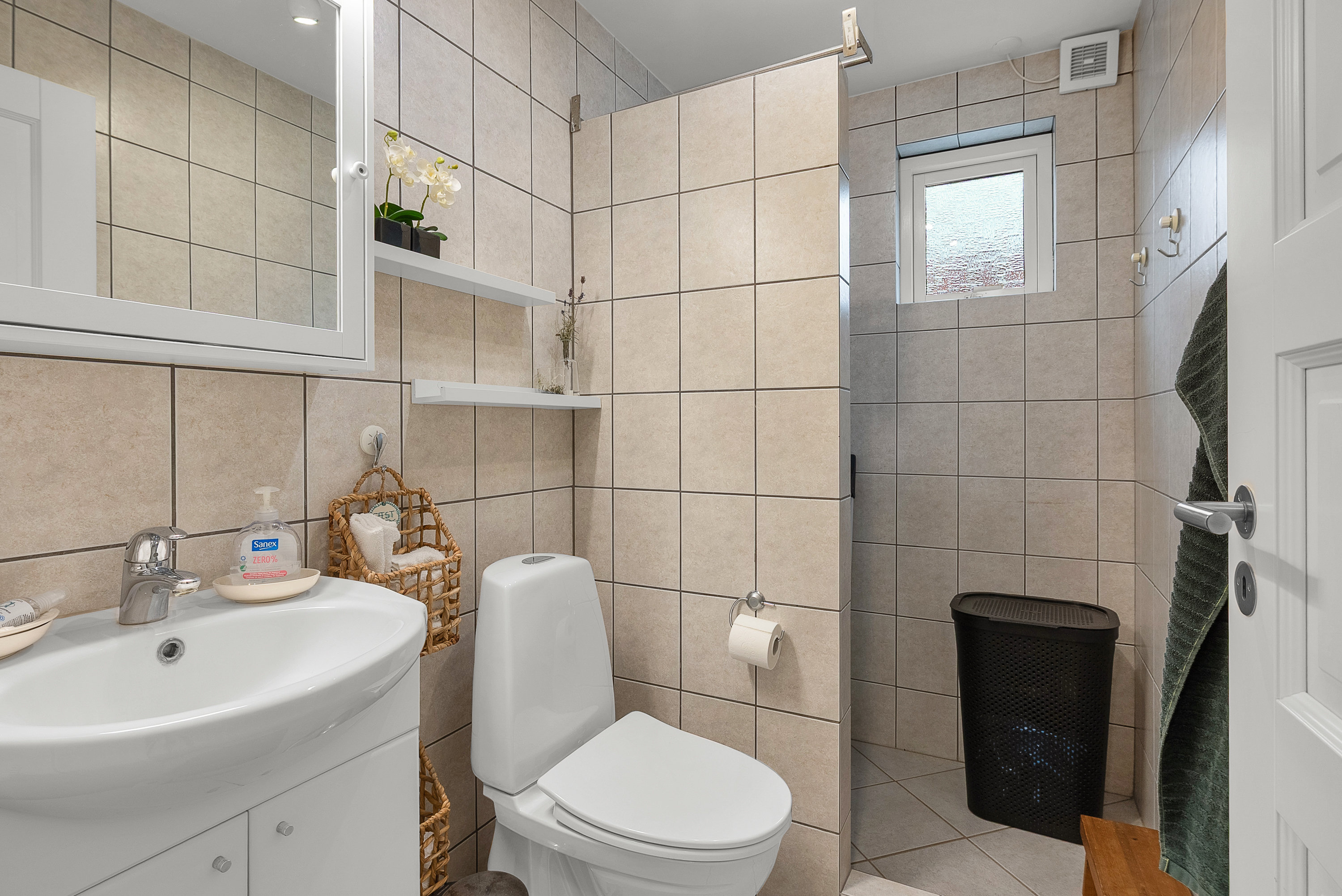 Fremhævet badeværelse billede i fuldskærmstilstand. Billede af Dalegade 16, 7000 Fredericia