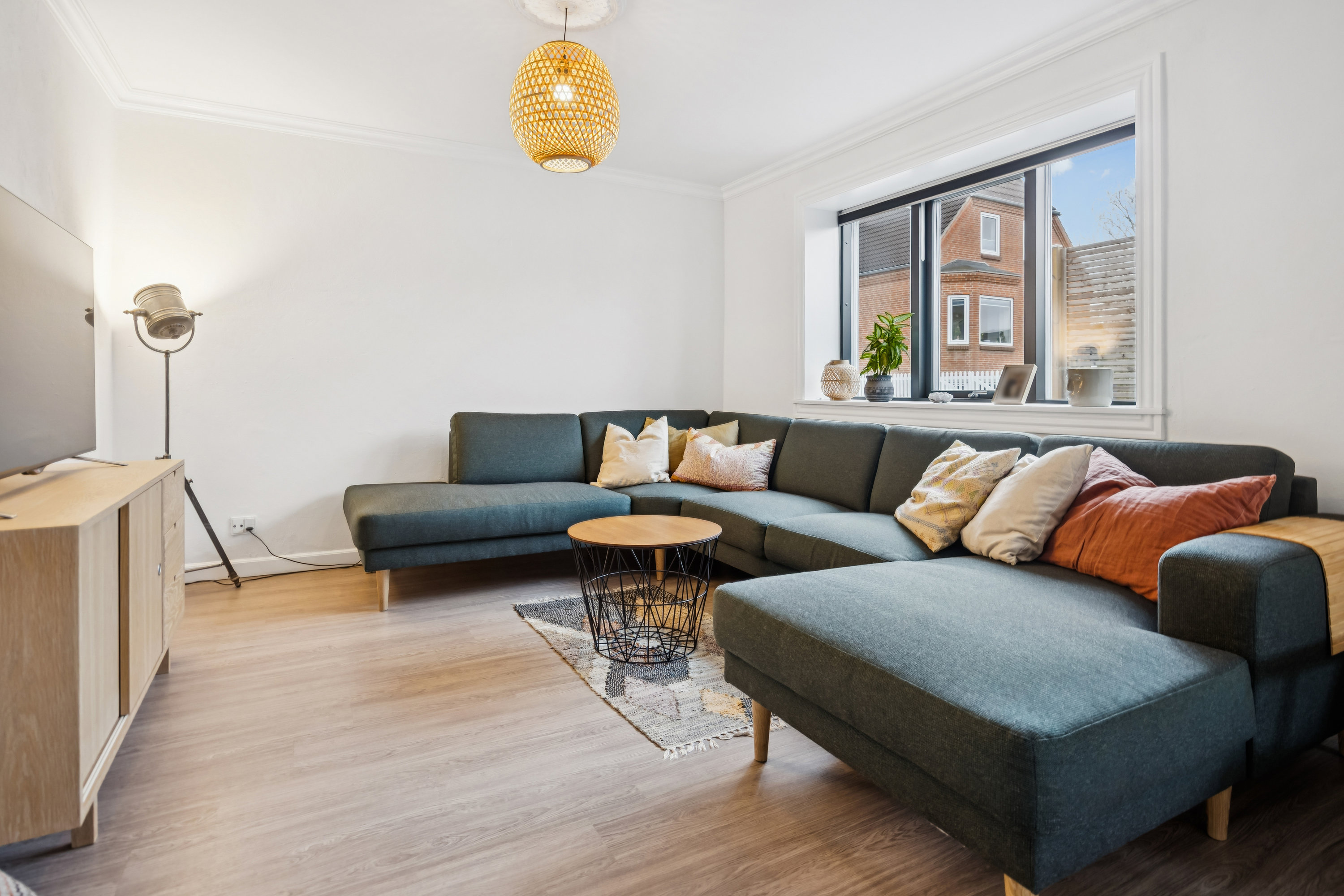 Fremhævet stue billede i fuldskærmstilstand. Billede af Venøvej 1, 9400 Nørresundby