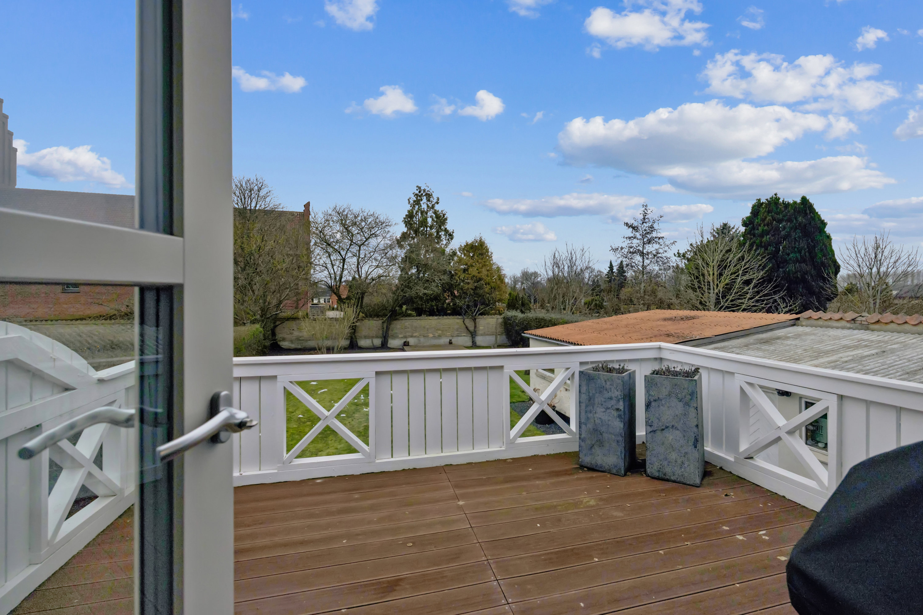 Fremhævet terrasse billede i fuldskærmstilstand. Billede af Venøvej 1, 9400 Nørresundby