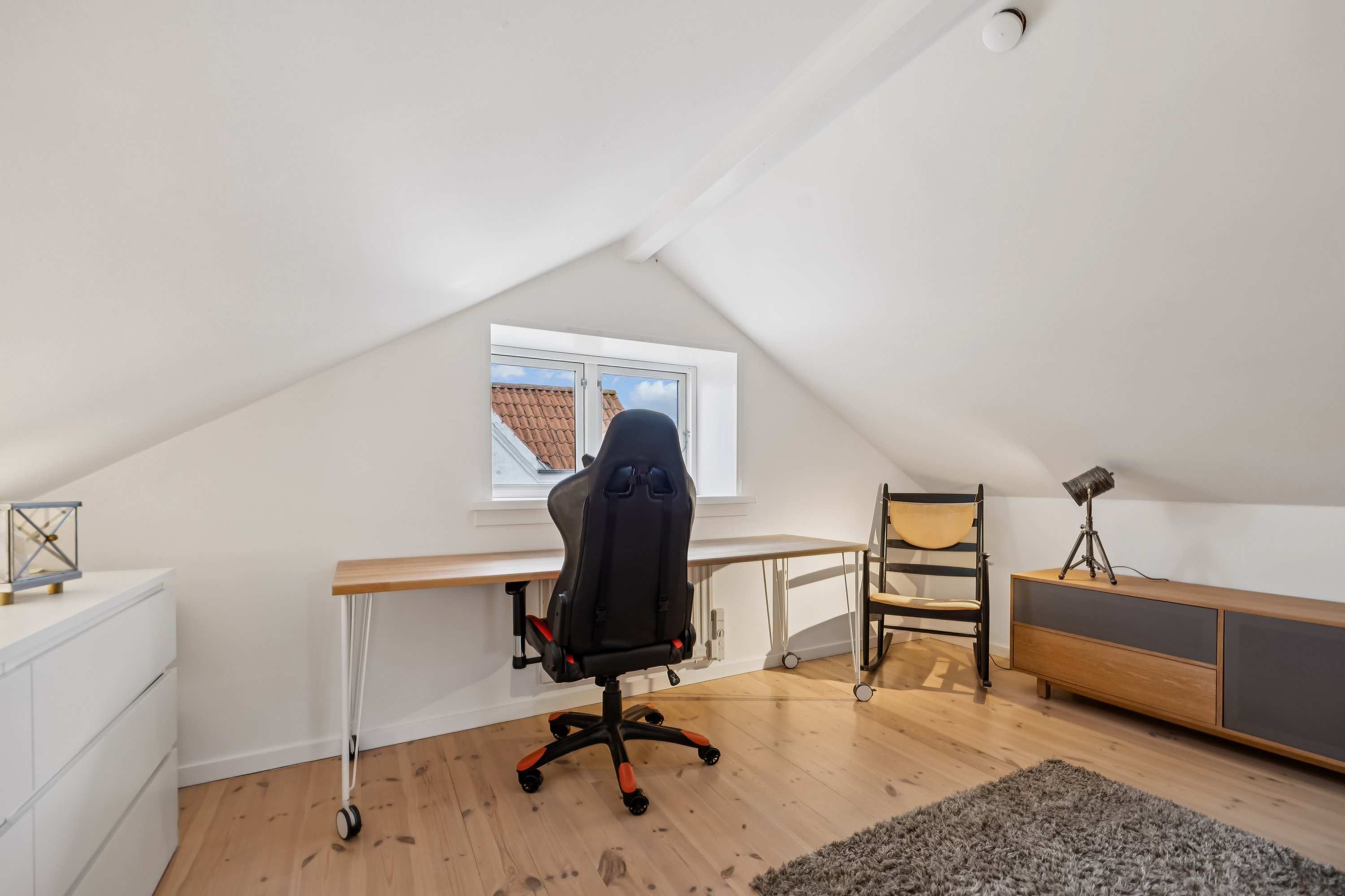 Fremhævet værelse billede i fuldskærmstilstand. Billede af Venøvej 1, 9400 Nørresundby